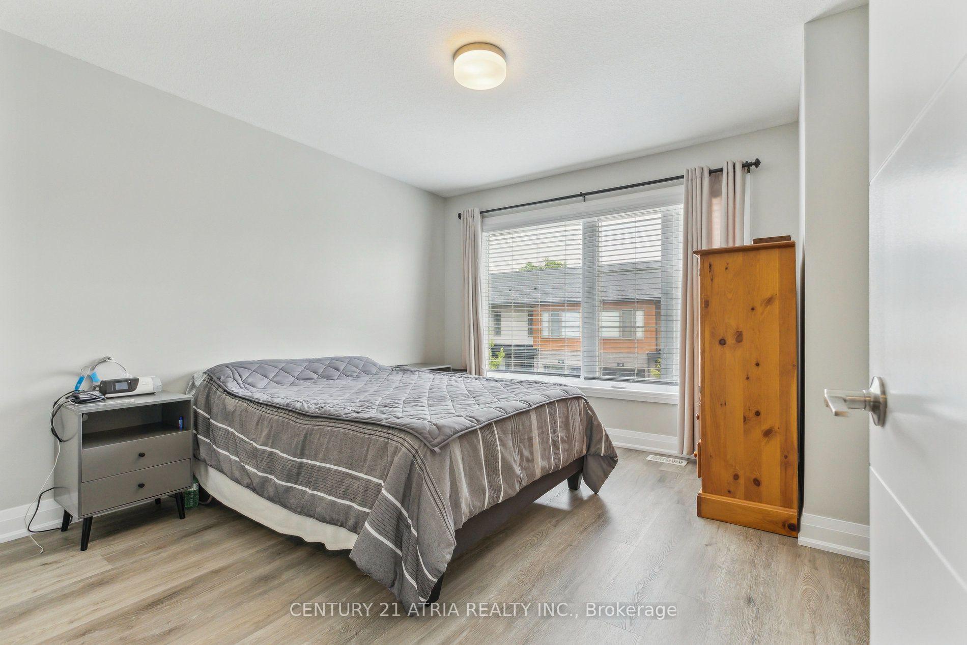 Photo 25 of 36 Steele Crescent, Guelph, St. Patrick's Ward — HOMEH