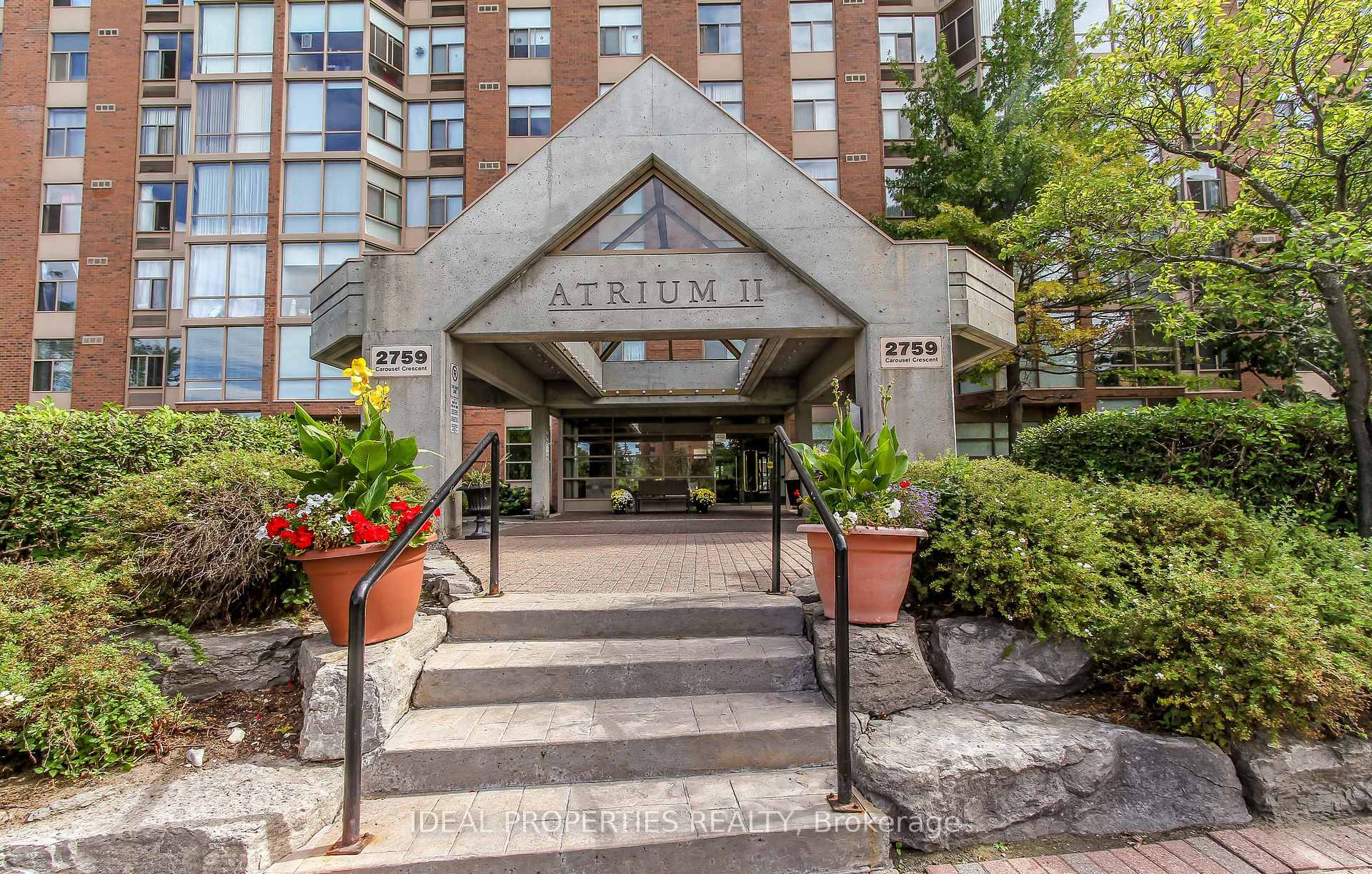 Photo 2 of Unit 1701, 2759 Carousel Crescent, Ottawa, Emerald Woods/Sawmill Creek — HOMEH