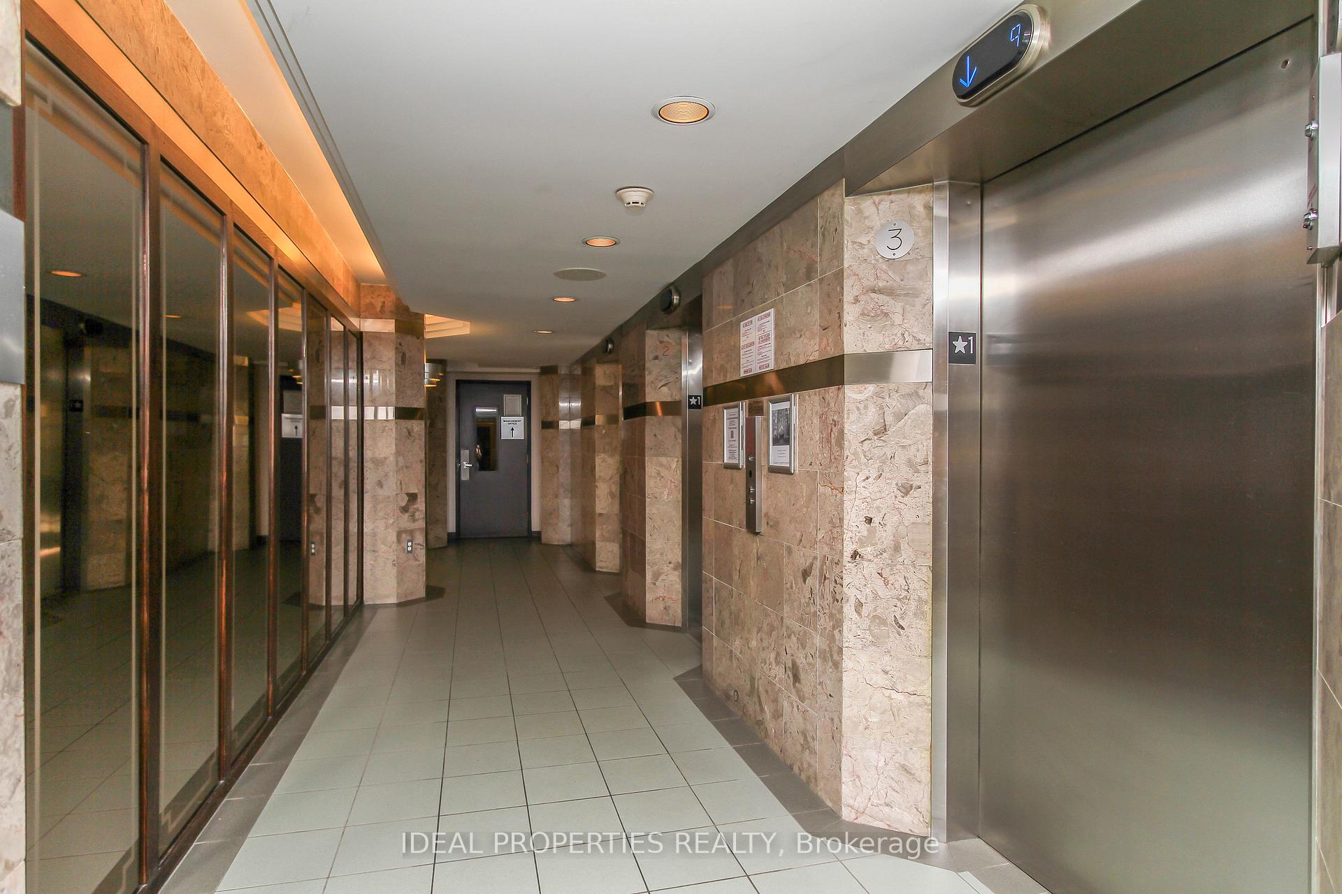 Photo 6 of Unit 1701, 2759 Carousel Crescent, Ottawa, Emerald Woods/Sawmill Creek — HOMEH