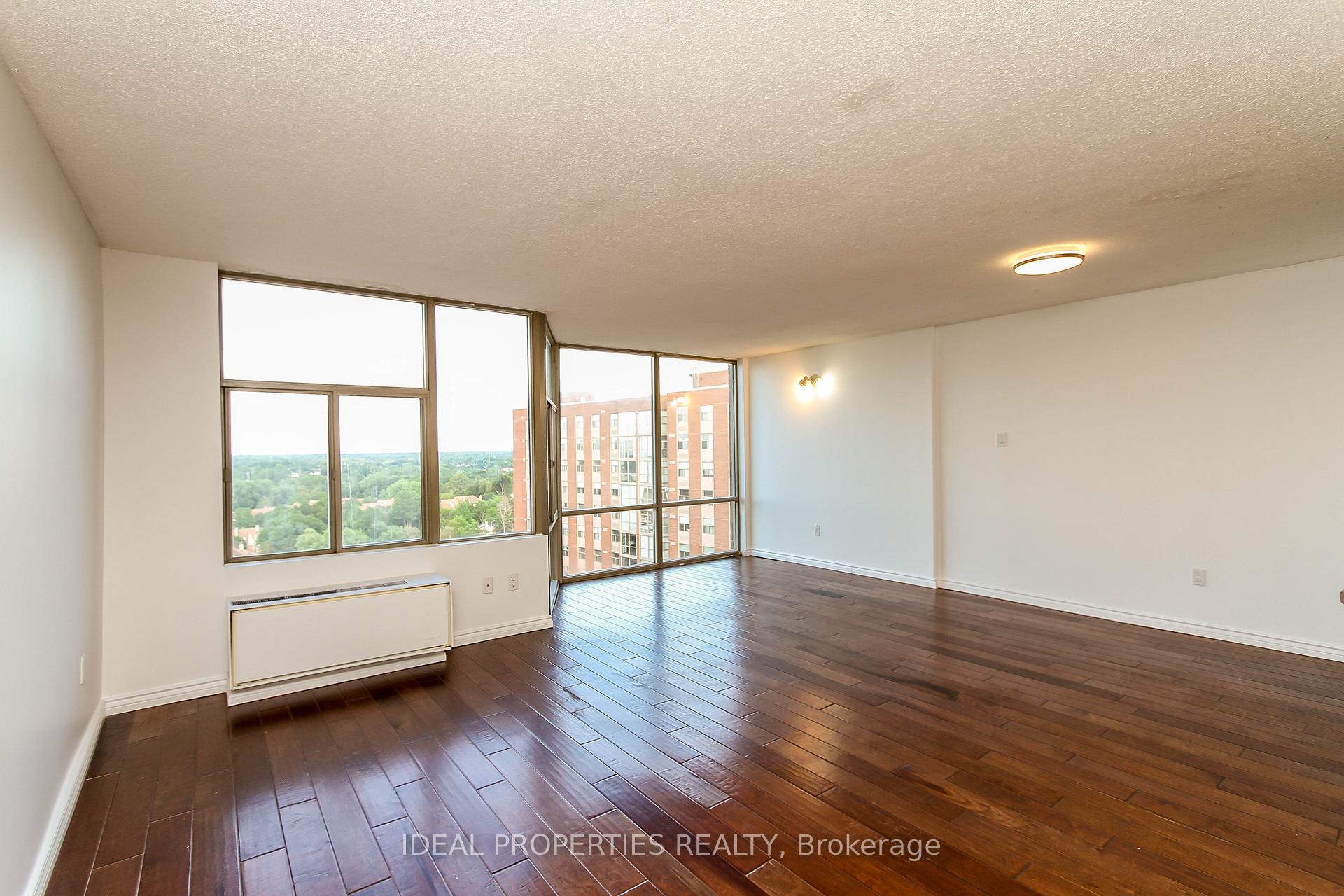 Photo 17 of Unit 1701, 2759 Carousel Crescent, Ottawa, Emerald Woods/Sawmill Creek — HOMEH