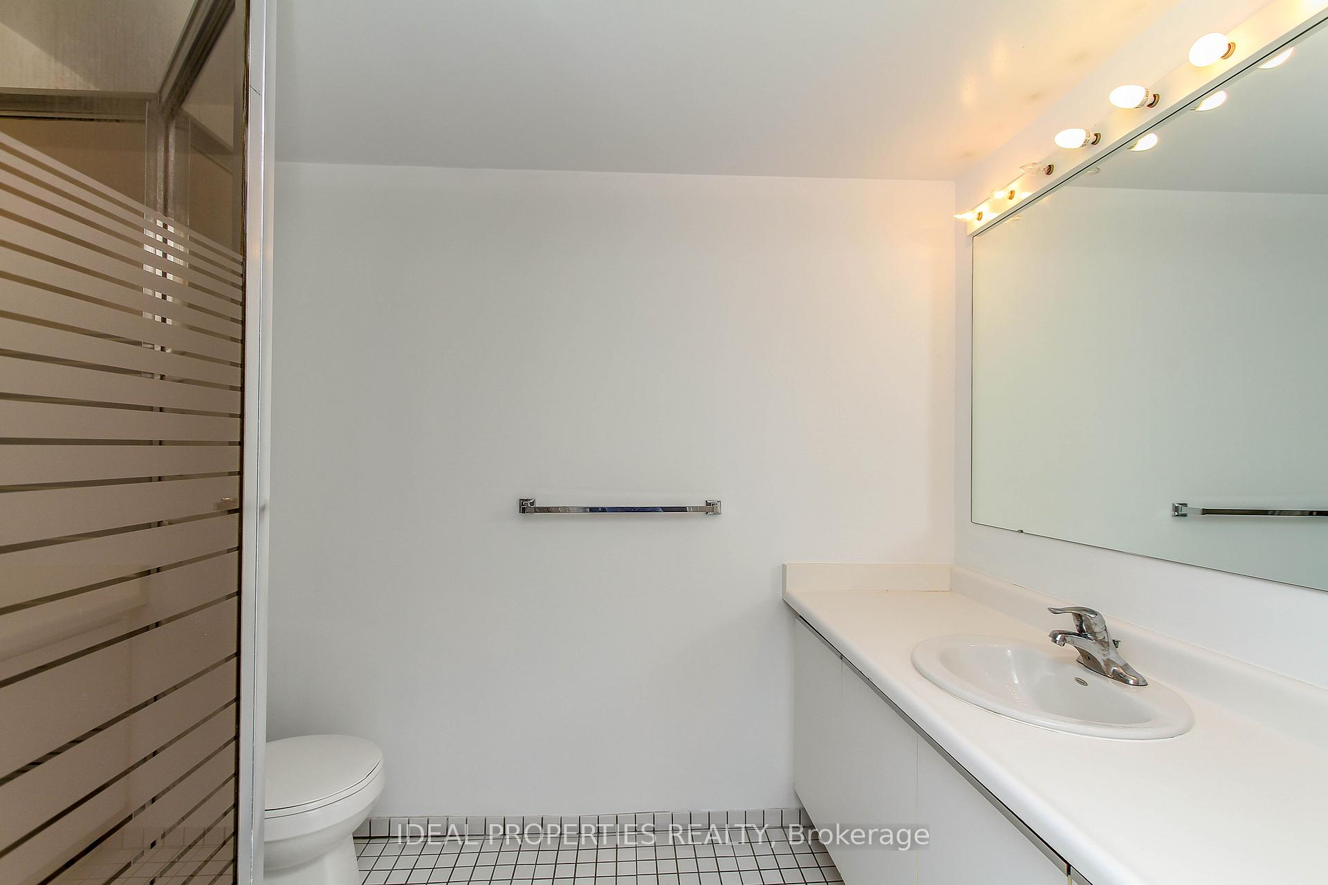 Photo 24 of Unit 1701, 2759 Carousel Crescent, Ottawa, Emerald Woods/Sawmill Creek — HOMEH