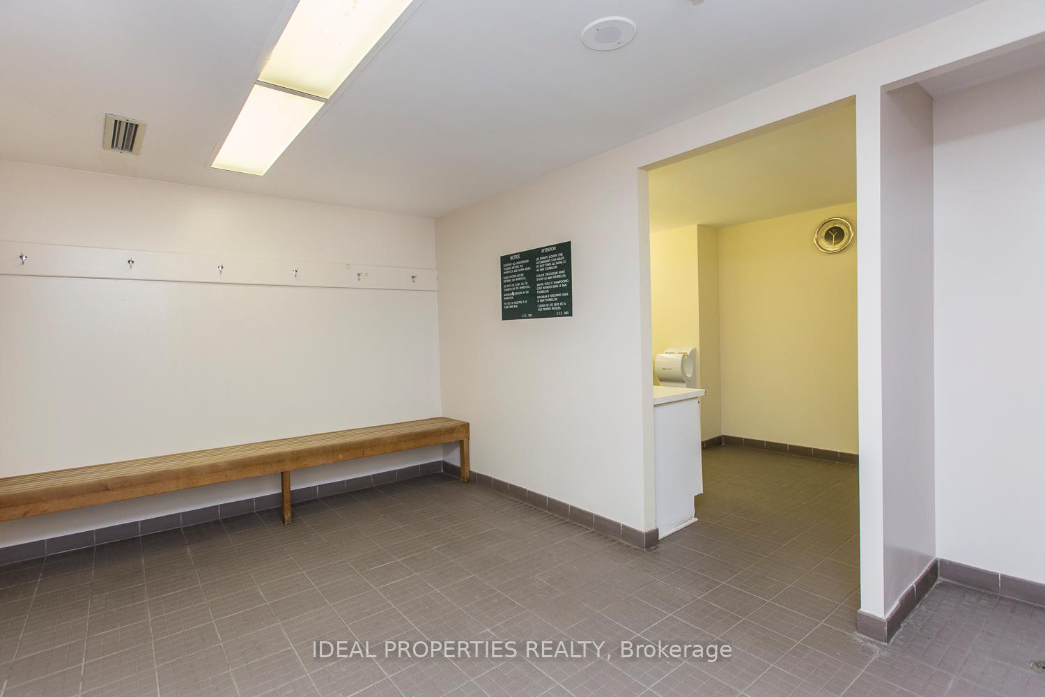 Photo 33 of Unit 1701, 2759 Carousel Crescent, Ottawa, Emerald Woods/Sawmill Creek — HOMEH