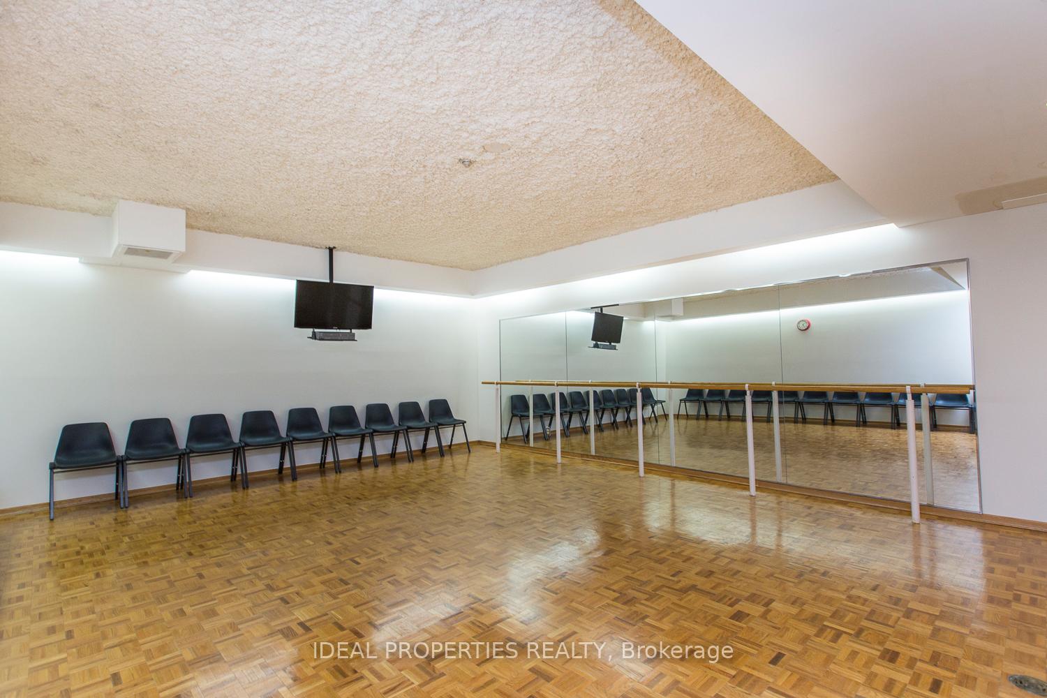 Photo 38 of Unit 1701, 2759 Carousel Crescent, Ottawa, Emerald Woods/Sawmill Creek — HOMEH