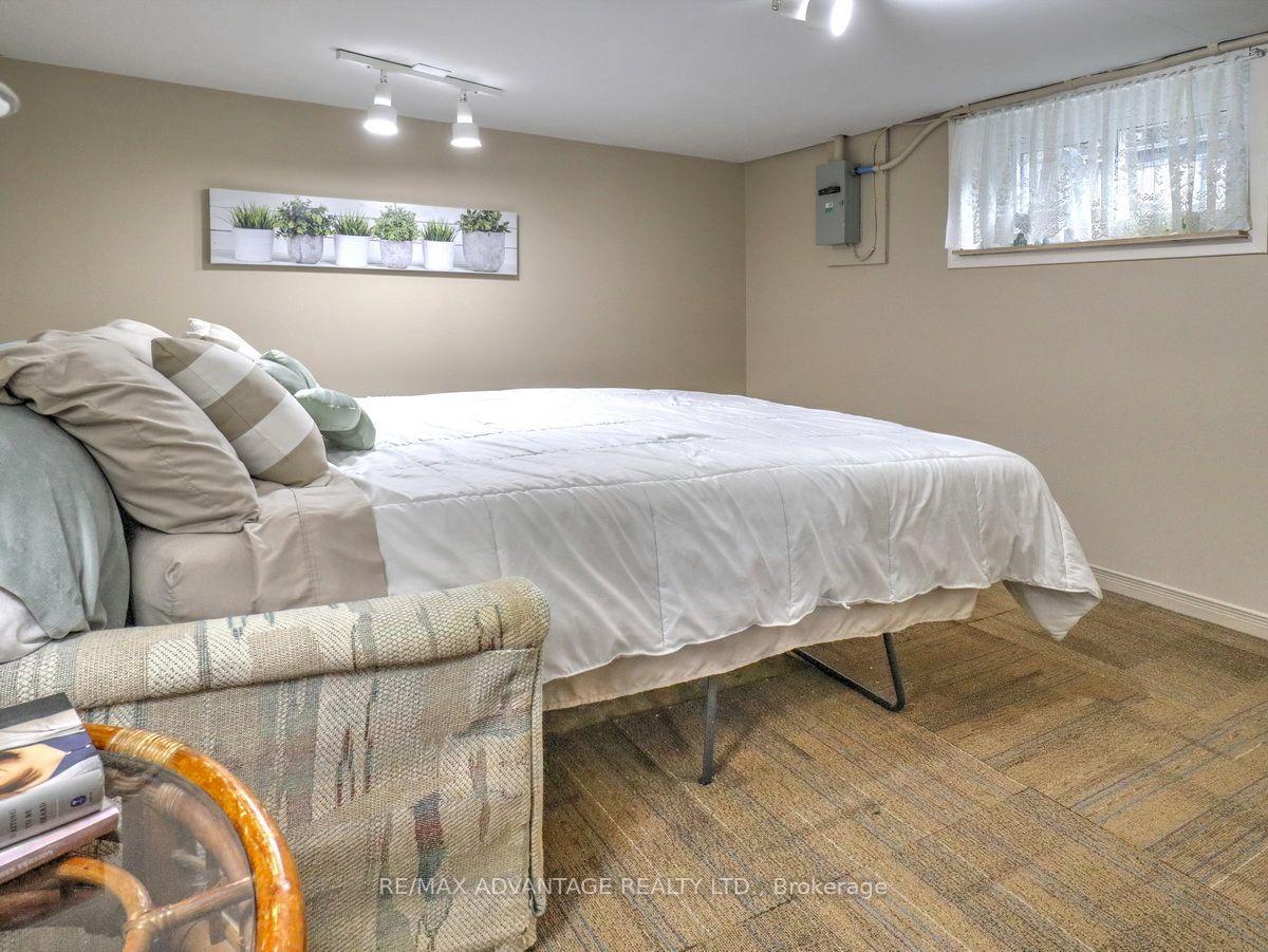 Photo 31 of 232 Edward Street, London, South G — HOMEH