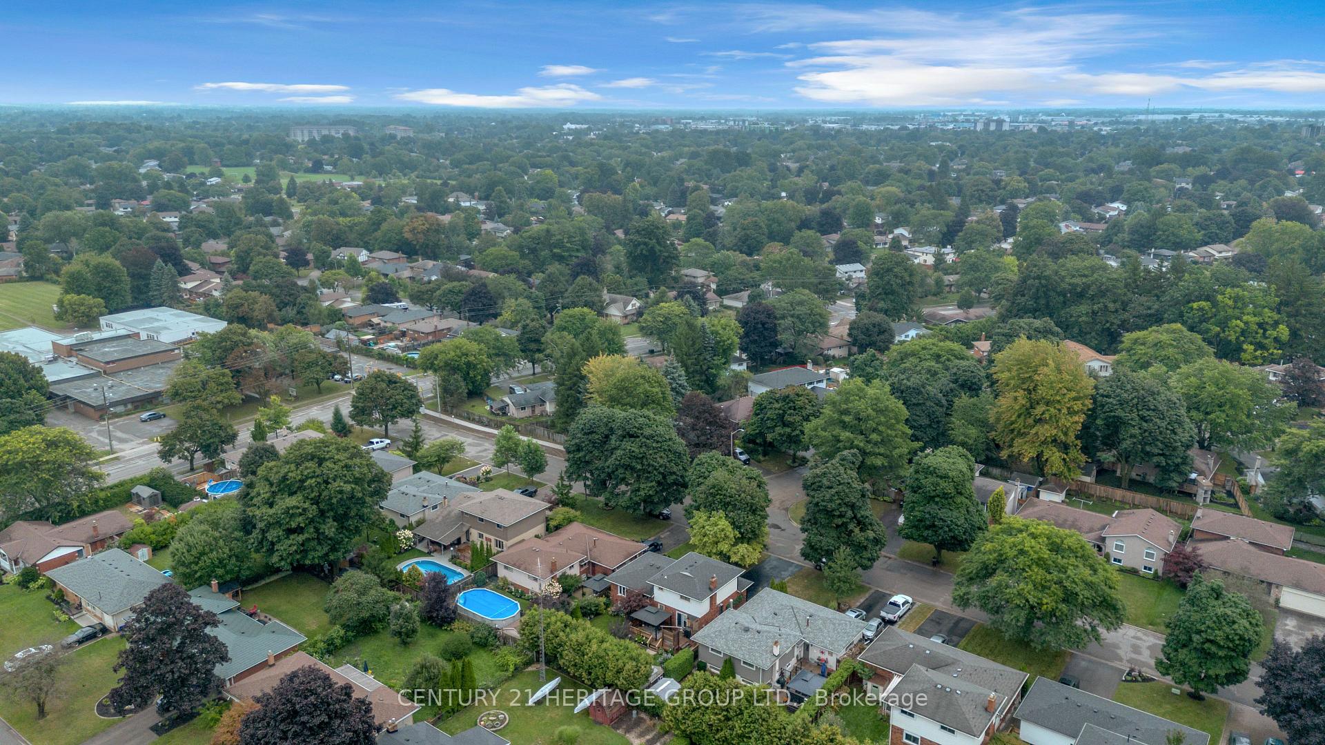 Photo 46 of 56 Scotia Avenue, Brantford, Greenbrier — HOMEH