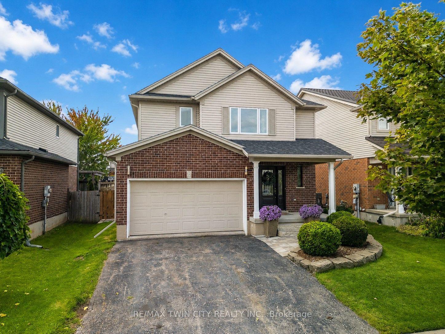 Photo 1 of 64 Brenneman Drive, Wilmot, Baden — HOMEH
