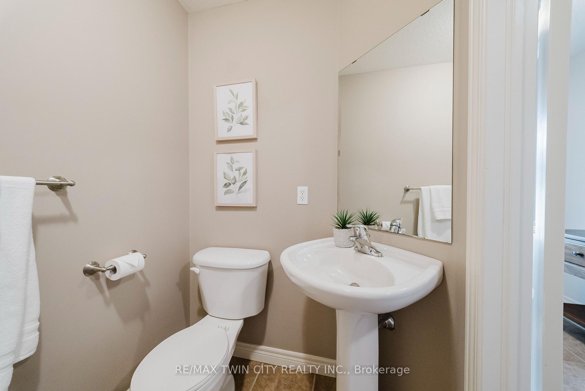 Photo 19 of 64 Brenneman Drive, Wilmot, Baden — HOMEH