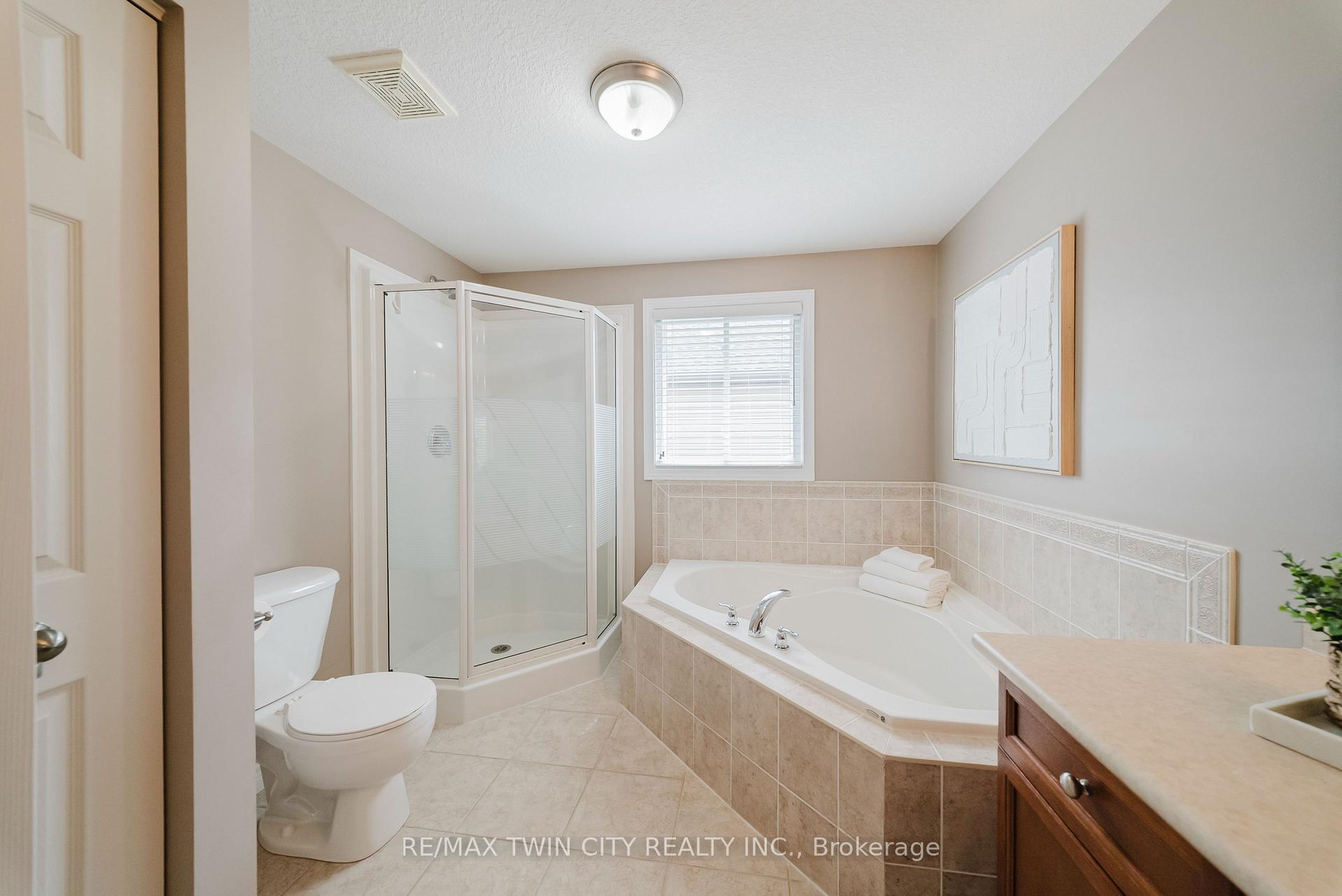 Photo 26 of 64 Brenneman Drive, Wilmot, Baden — HOMEH