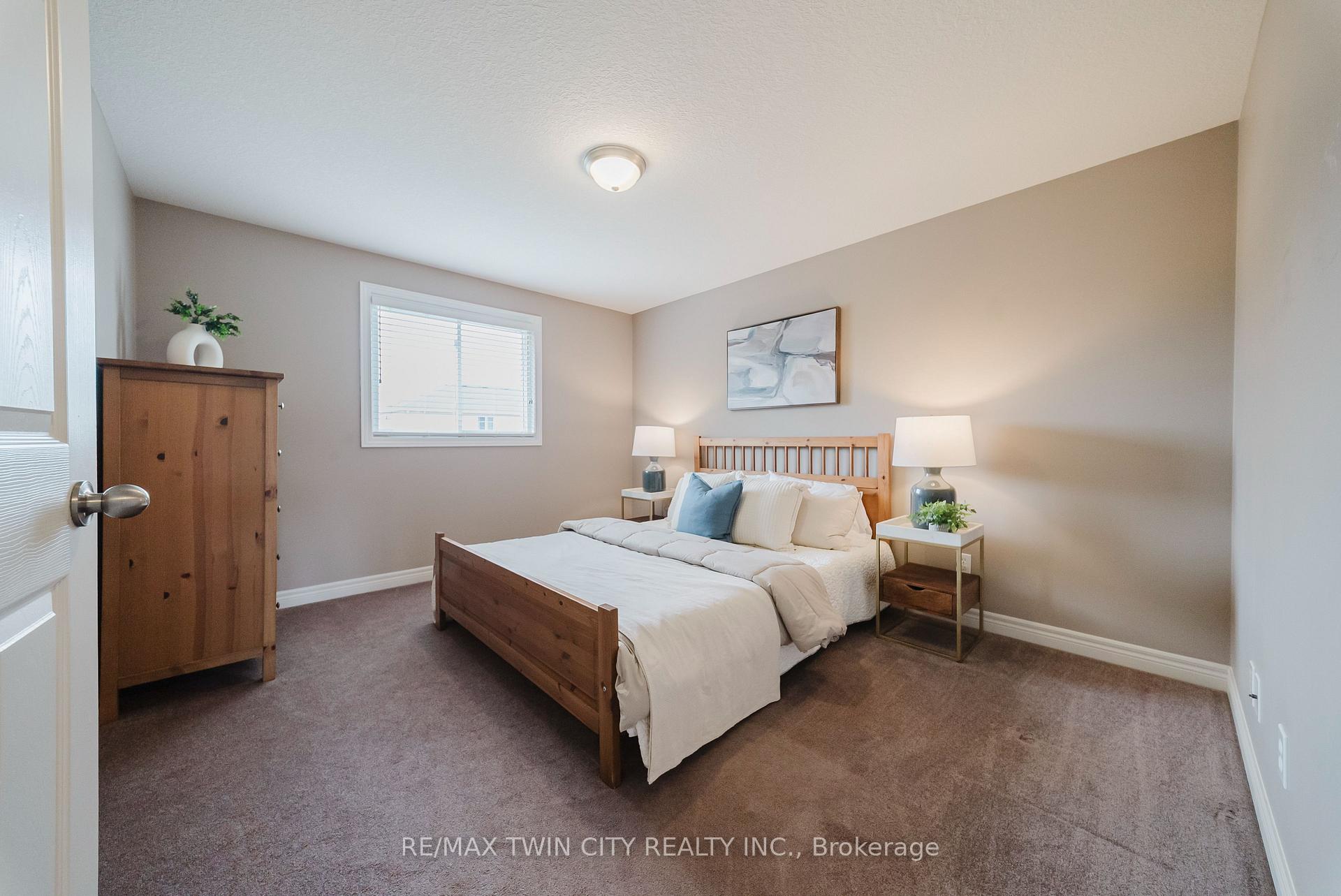 Photo 29 of 64 Brenneman Drive, Wilmot, Baden — HOMEH