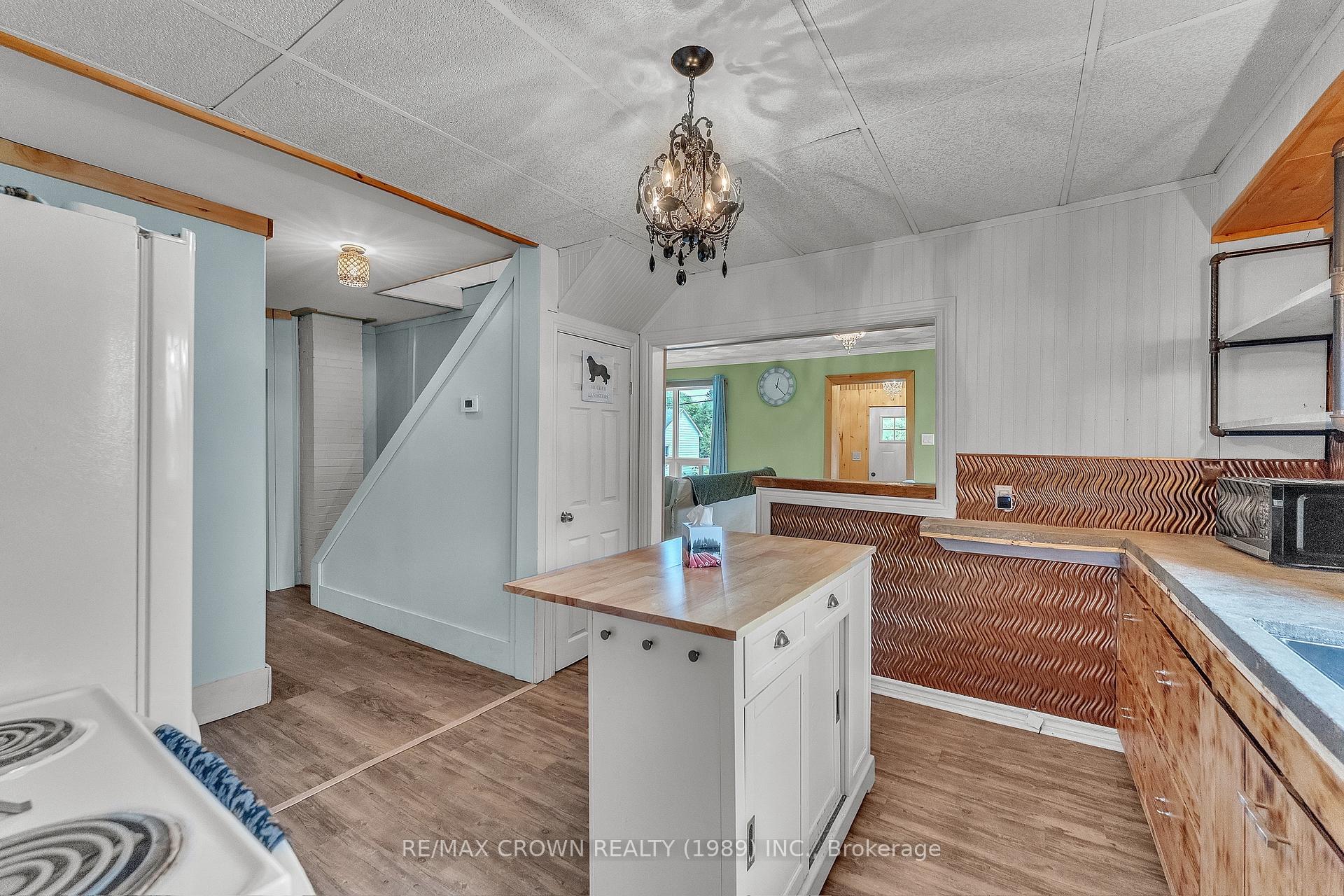 Photo 16 of 156 Main Street, Sundridge — HOMEH