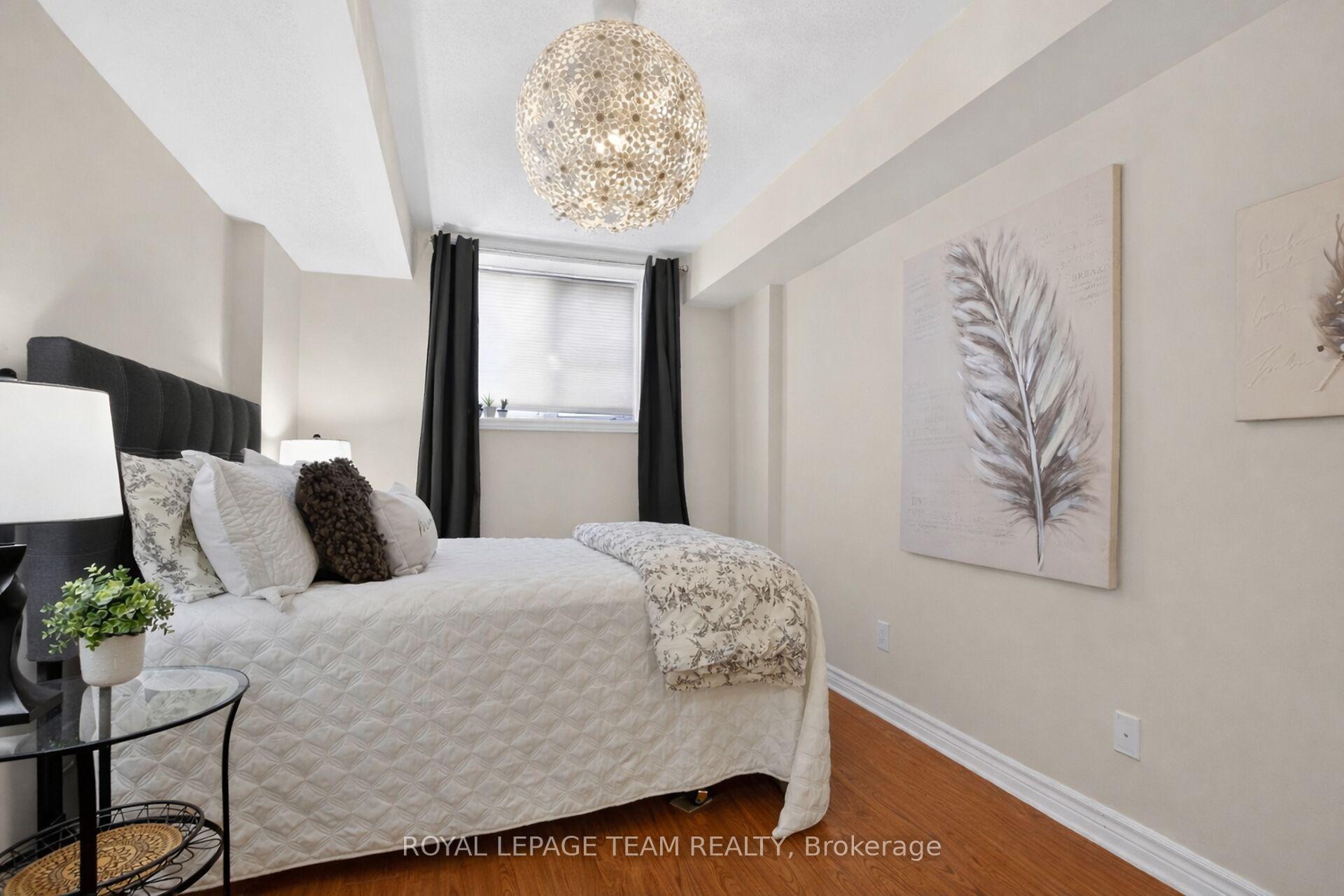 Photo 19 of 130A Lindenshade Drive, Ottawa, Barrhaven - Strandherd — HOMEH