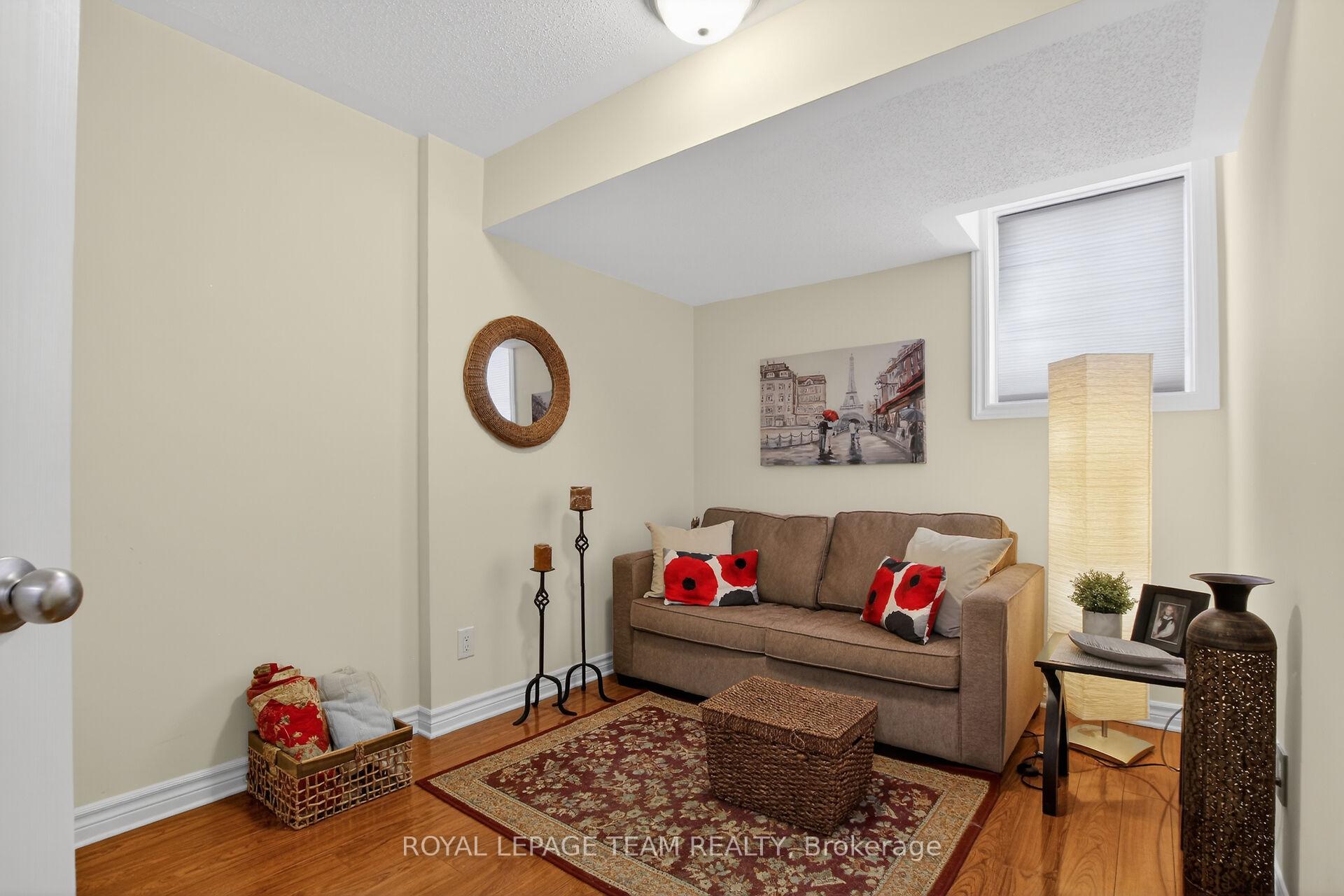 Photo 22 of 130A Lindenshade Drive, Ottawa, Barrhaven - Strandherd — HOMEH