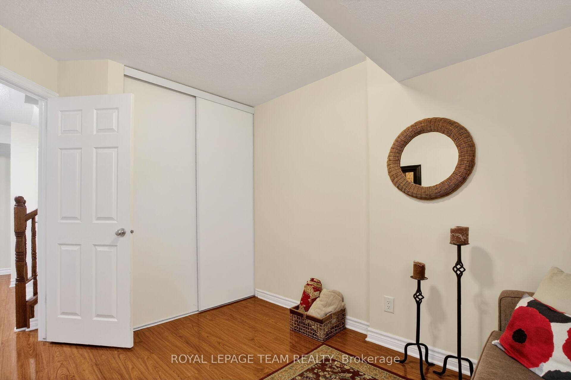 Photo 23 of 130A Lindenshade Drive, Ottawa, Barrhaven - Strandherd — HOMEH