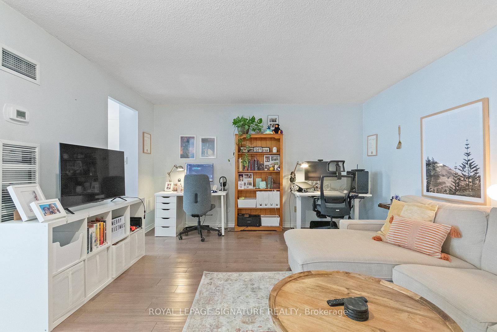 Photo 2 of Unit 1013, 633 Bay Street, Toronto, Bay Street Corridor — HOMEH