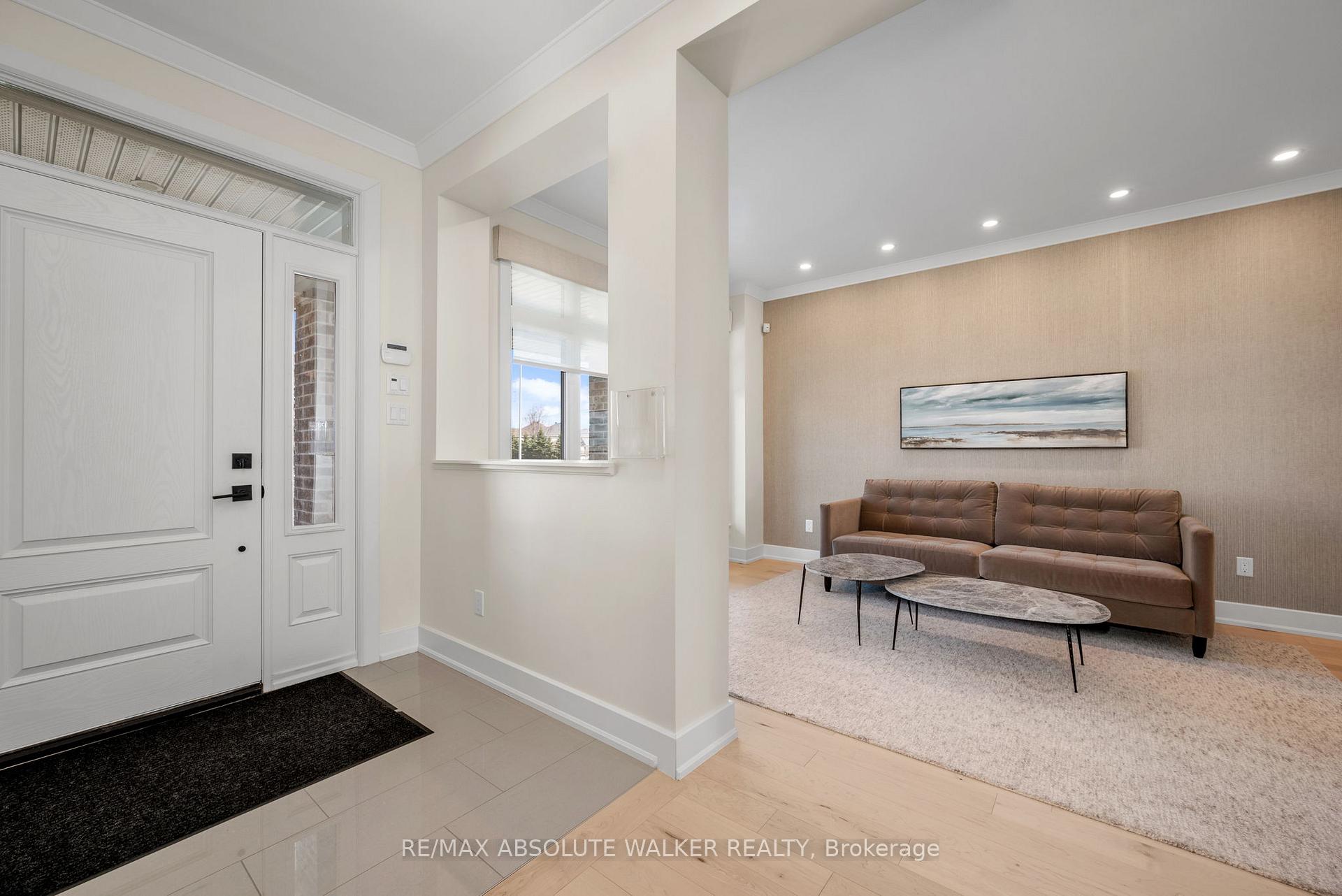 Photo 2 of 501 Egret Way, Ottawa, Barrhaven - Half Moon Bay — HOMEH