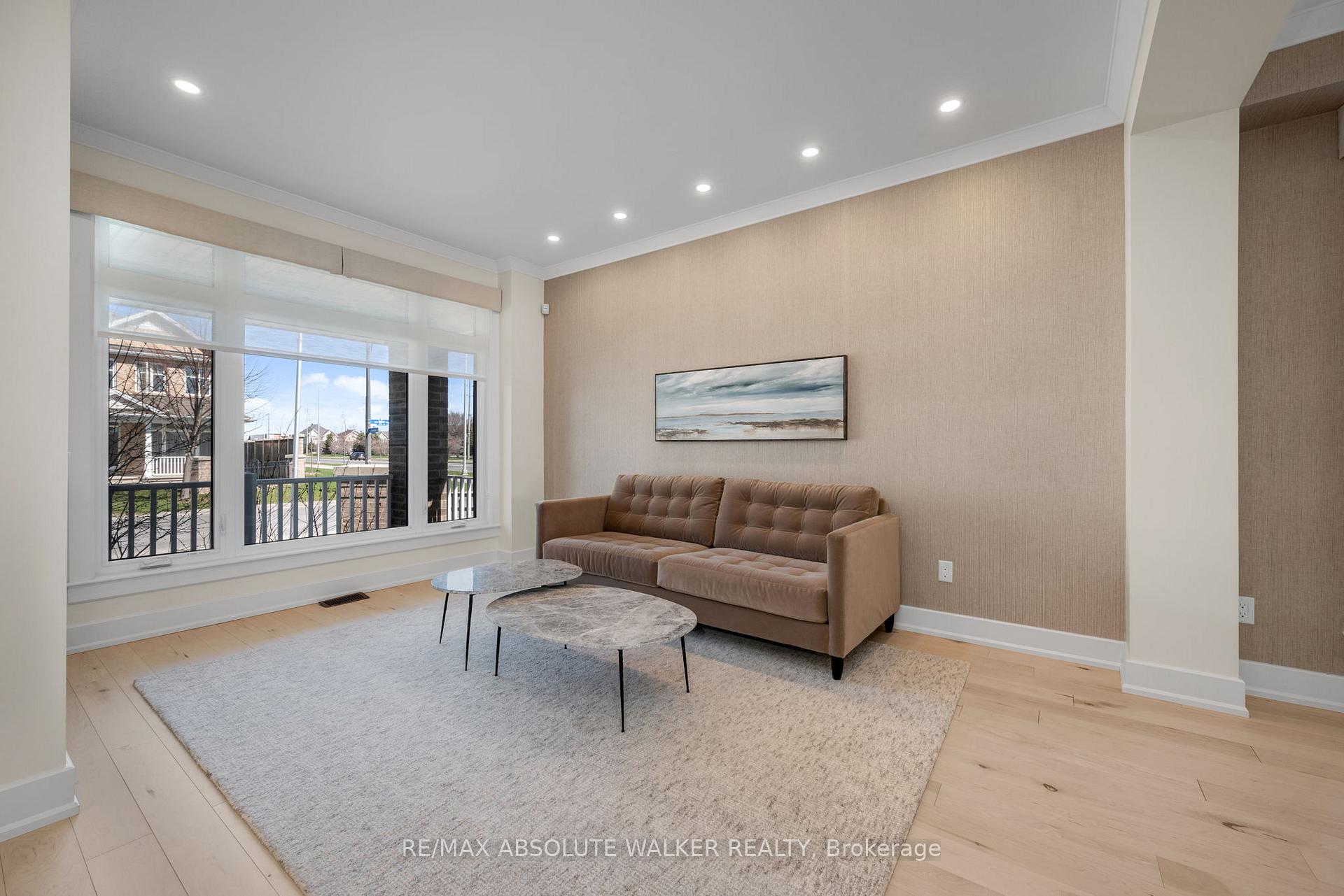 Photo 4 of 501 Egret Way, Ottawa, Barrhaven - Half Moon Bay — HOMEH