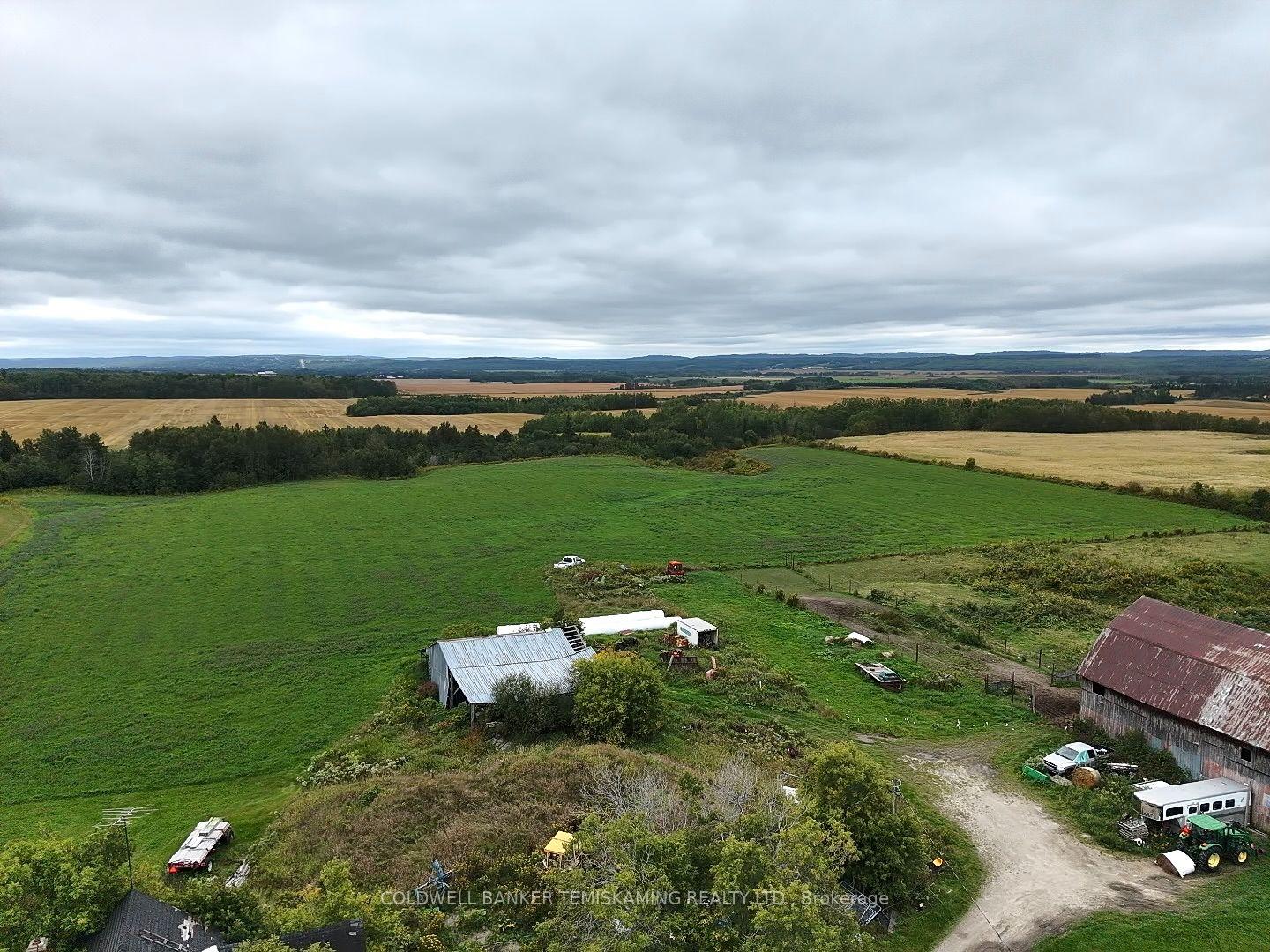 Photo 7 of 864140 Uno Park Road, Timiskaming, TIM - Outside - Rural — HOMEH