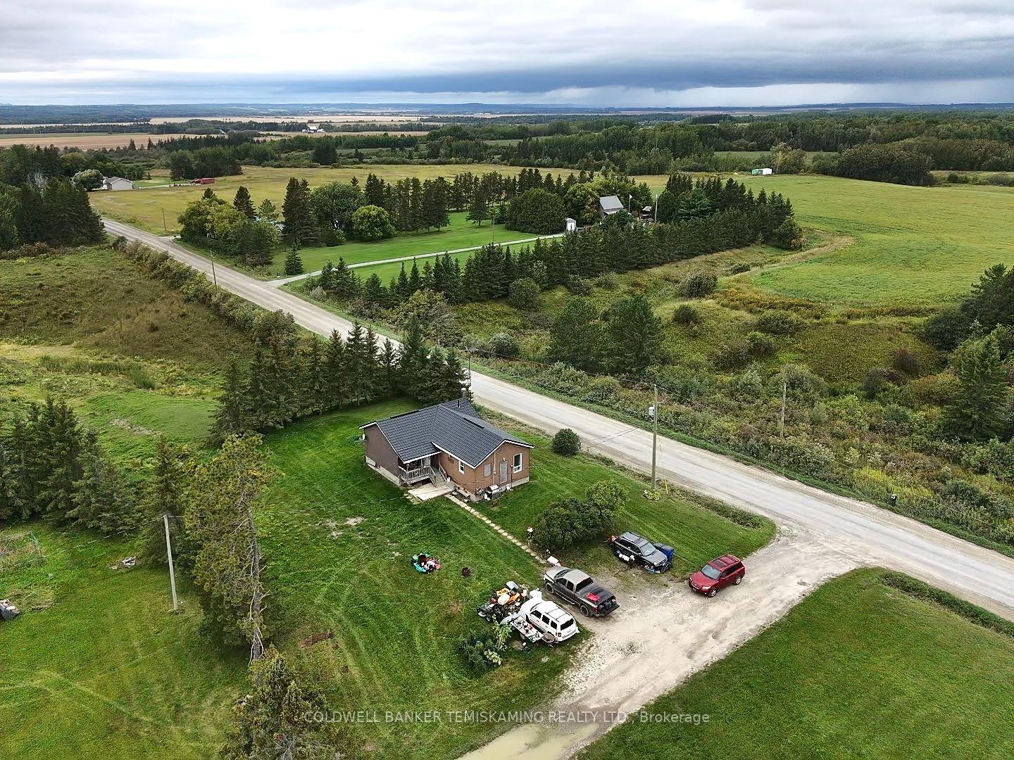 Photo 9 of 864140 Uno Park Road, Timiskaming, TIM - Outside - Rural — HOMEH
