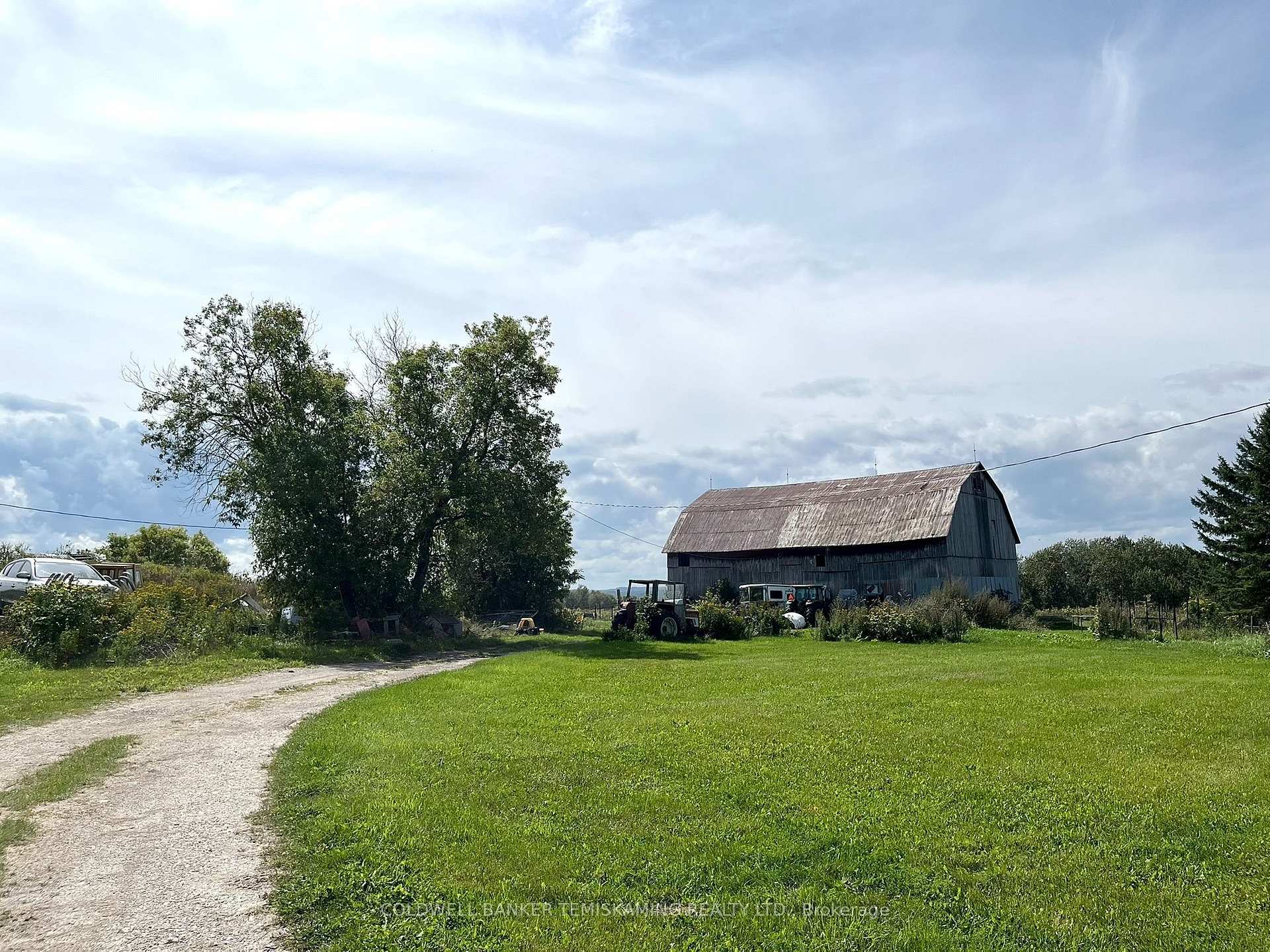 Photo 15 of 864140 Uno Park Road, Timiskaming, TIM - Outside - Rural — HOMEH