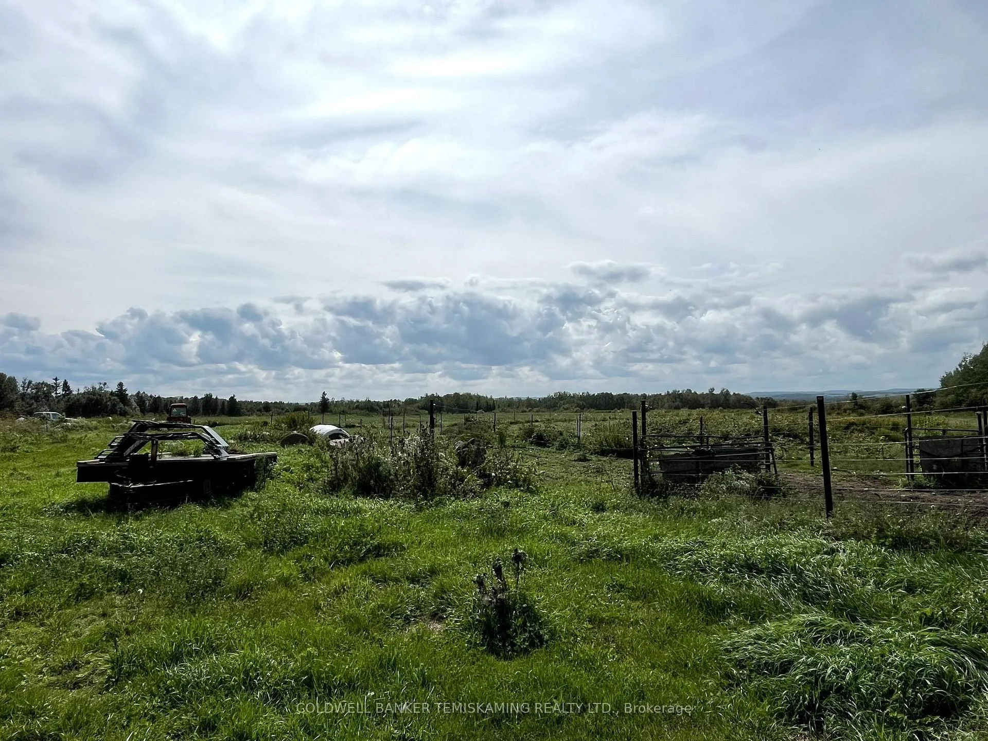 Photo 38 of 864140 Uno Park Road, Timiskaming, TIM - Outside - Rural — HOMEH