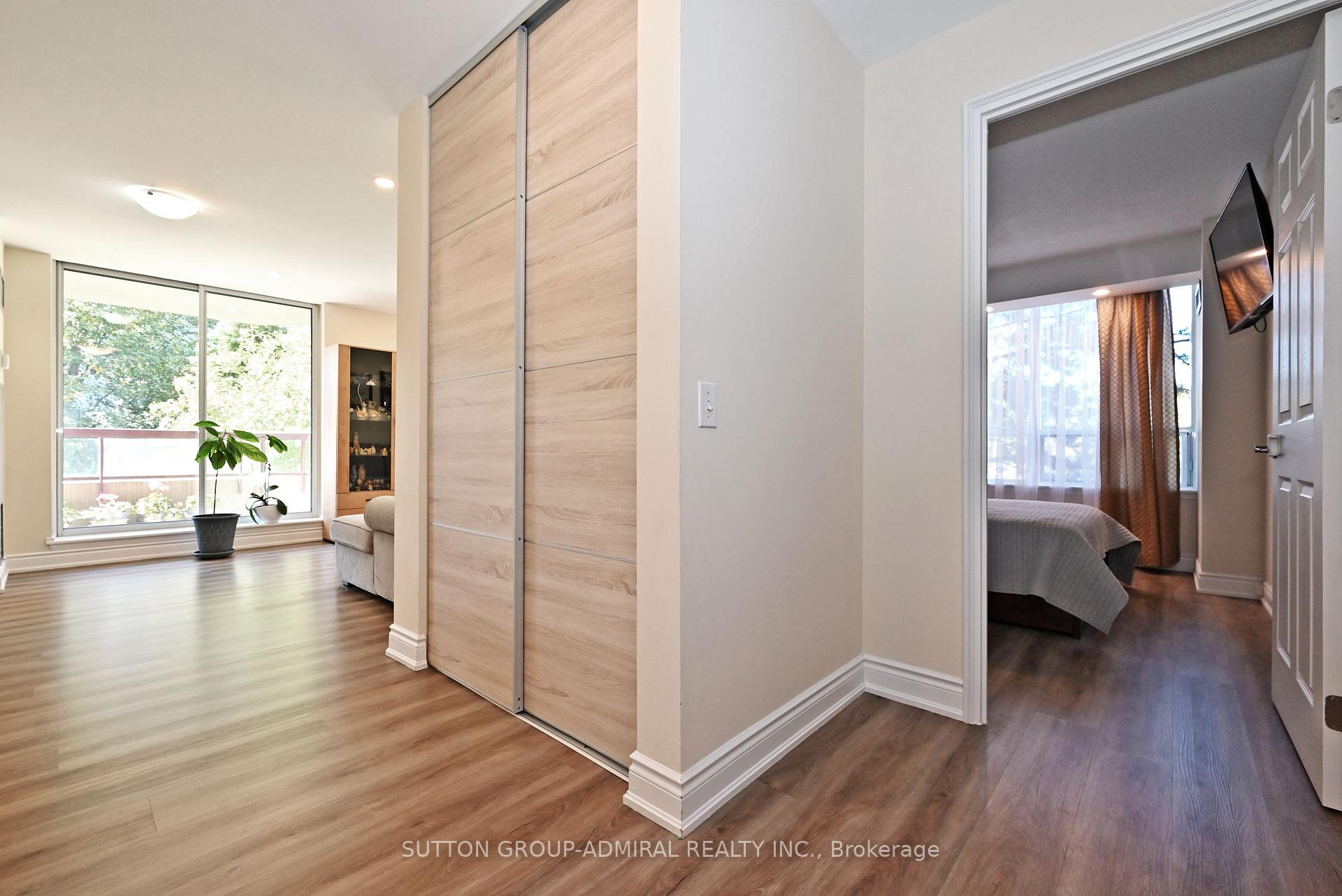 Photo 32 of Unit 203, 91 Townsgate Drive, Vaughan, Crestwood-Springfarm-Yorkhill — HOMEH