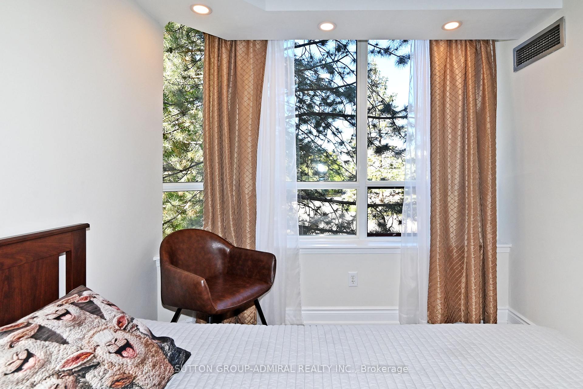 Photo 35 of Unit 203, 91 Townsgate Drive, Vaughan, Crestwood-Springfarm-Yorkhill — HOMEH