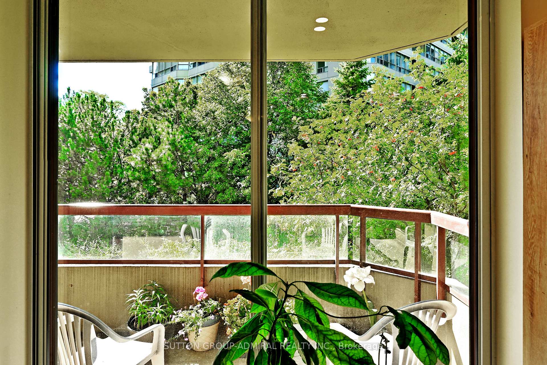 Photo 41 of Unit 203, 91 Townsgate Drive, Vaughan, Crestwood-Springfarm-Yorkhill — HOMEH