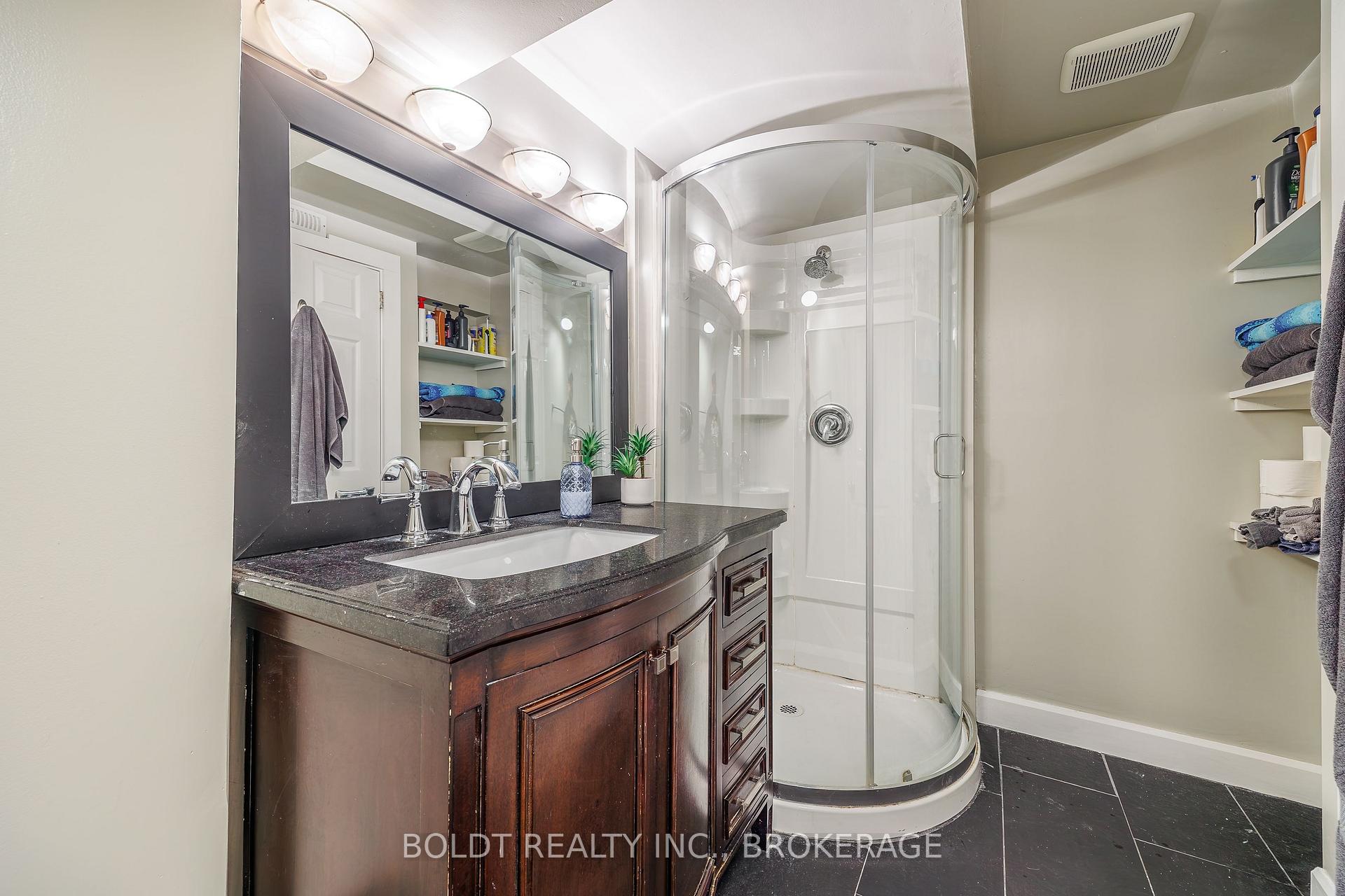 Photo 16 of 82 Wildwood Road, St. Catharines, Port Weller — HOMEH