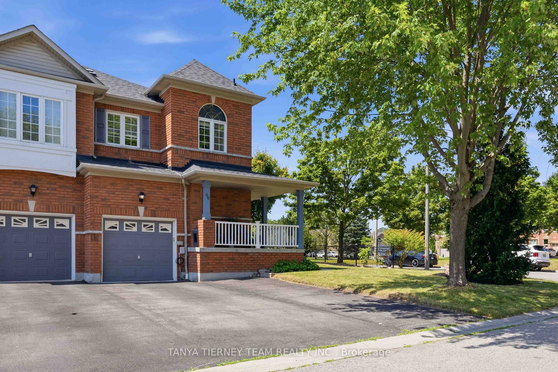 Photo 3 of 96 Robideau Place, Whitby, Pringle Creek — HOMEH