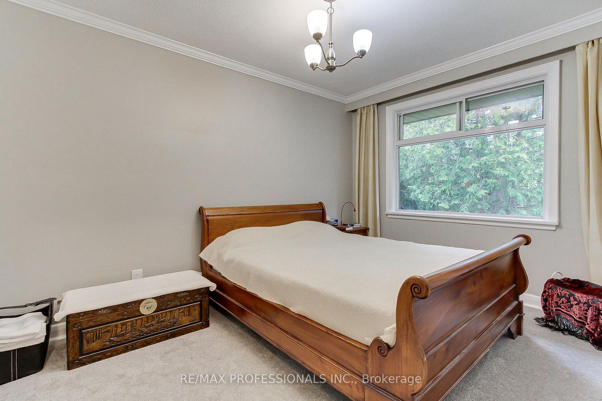 Photo 17 of 40 Cowley Avenue, Etobicoke, Islington-City Centre West — HOMEH
