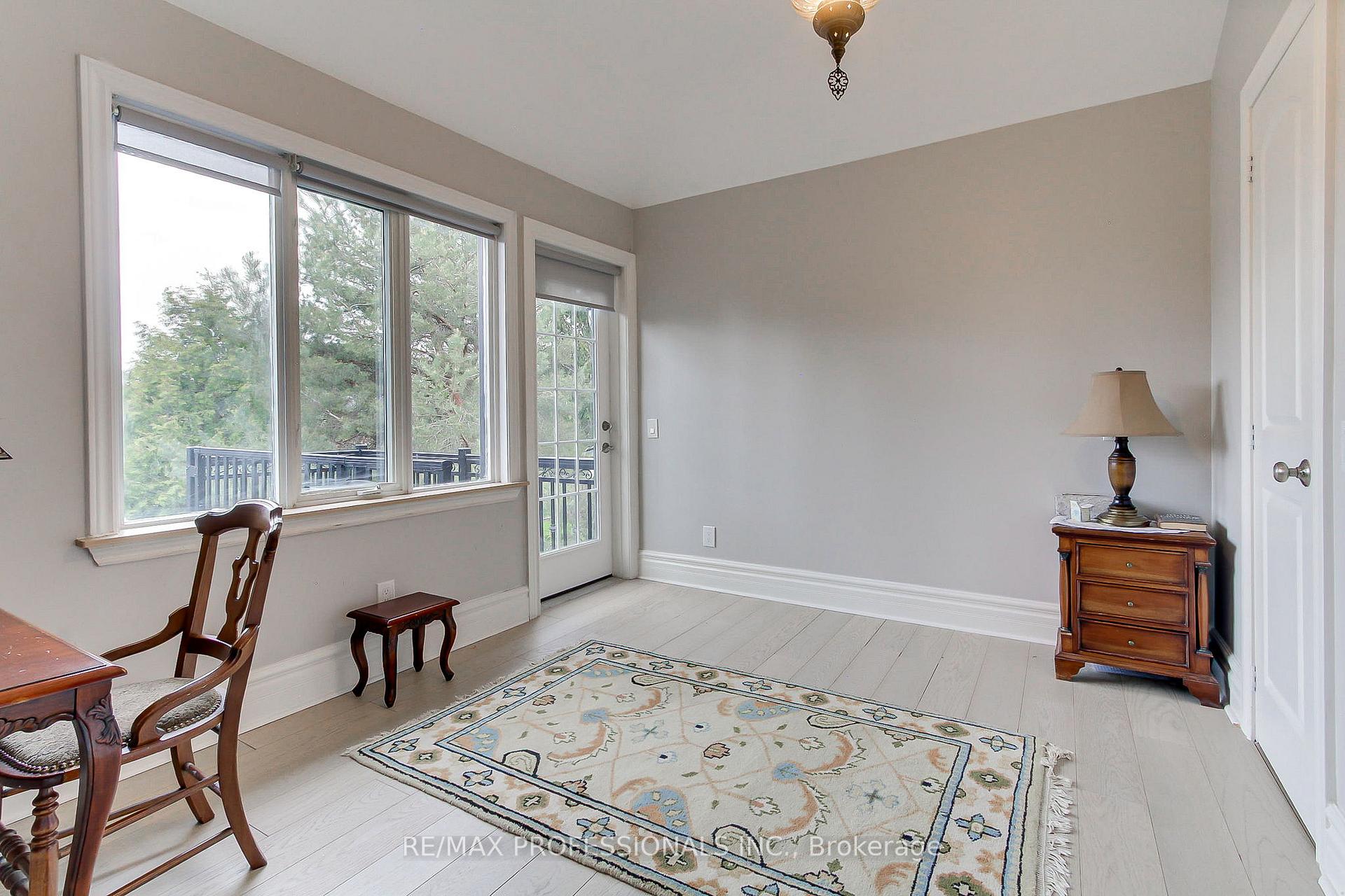 Photo 33 of 40 Cowley Avenue, Etobicoke, Islington-City Centre West — HOMEH