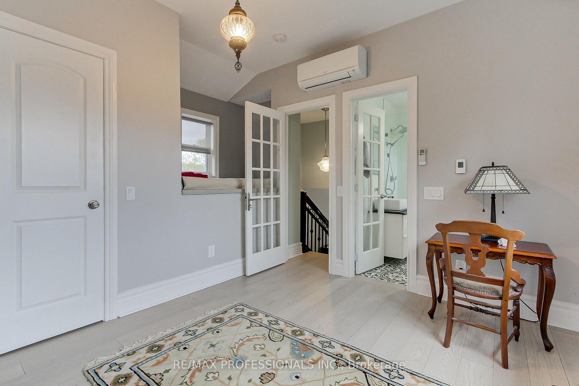 Photo 34 of 40 Cowley Avenue, Etobicoke, Islington-City Centre West — HOMEH