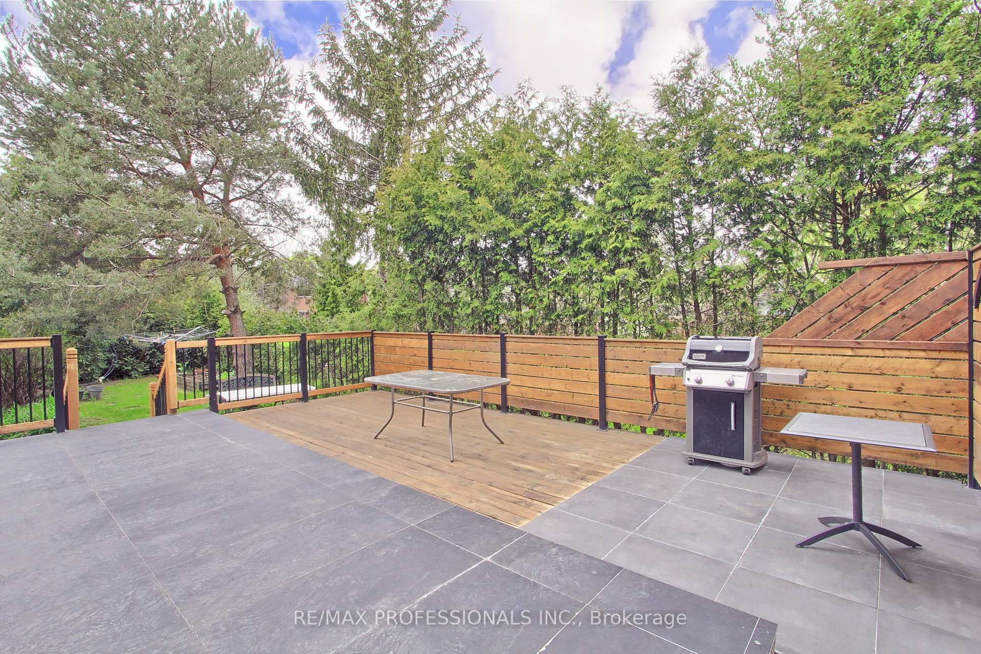Photo 38 of 40 Cowley Avenue, Etobicoke, Islington-City Centre West — HOMEH