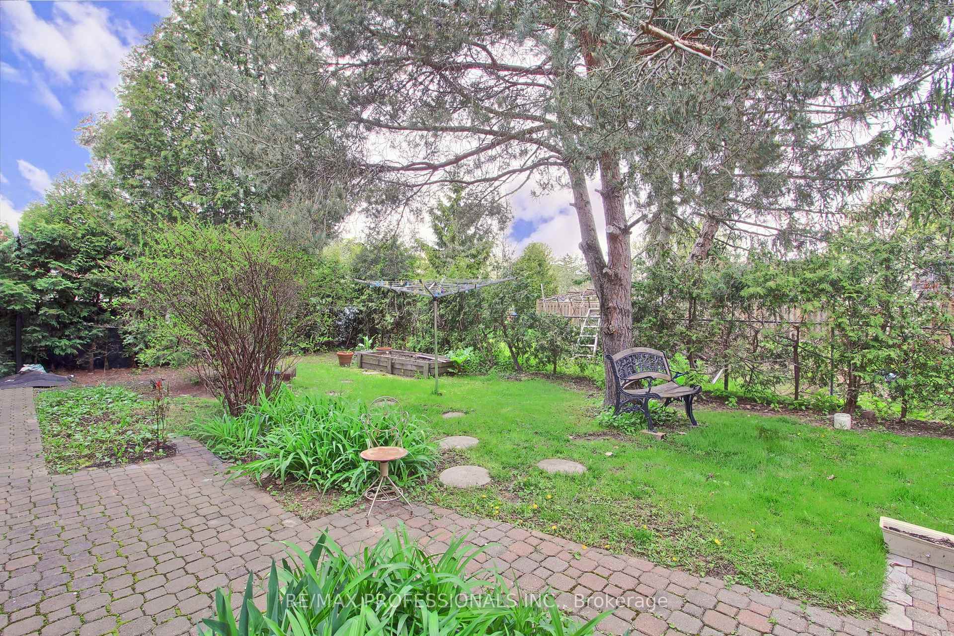 Photo 40 of 40 Cowley Avenue, Etobicoke, Islington-City Centre West — HOMEH