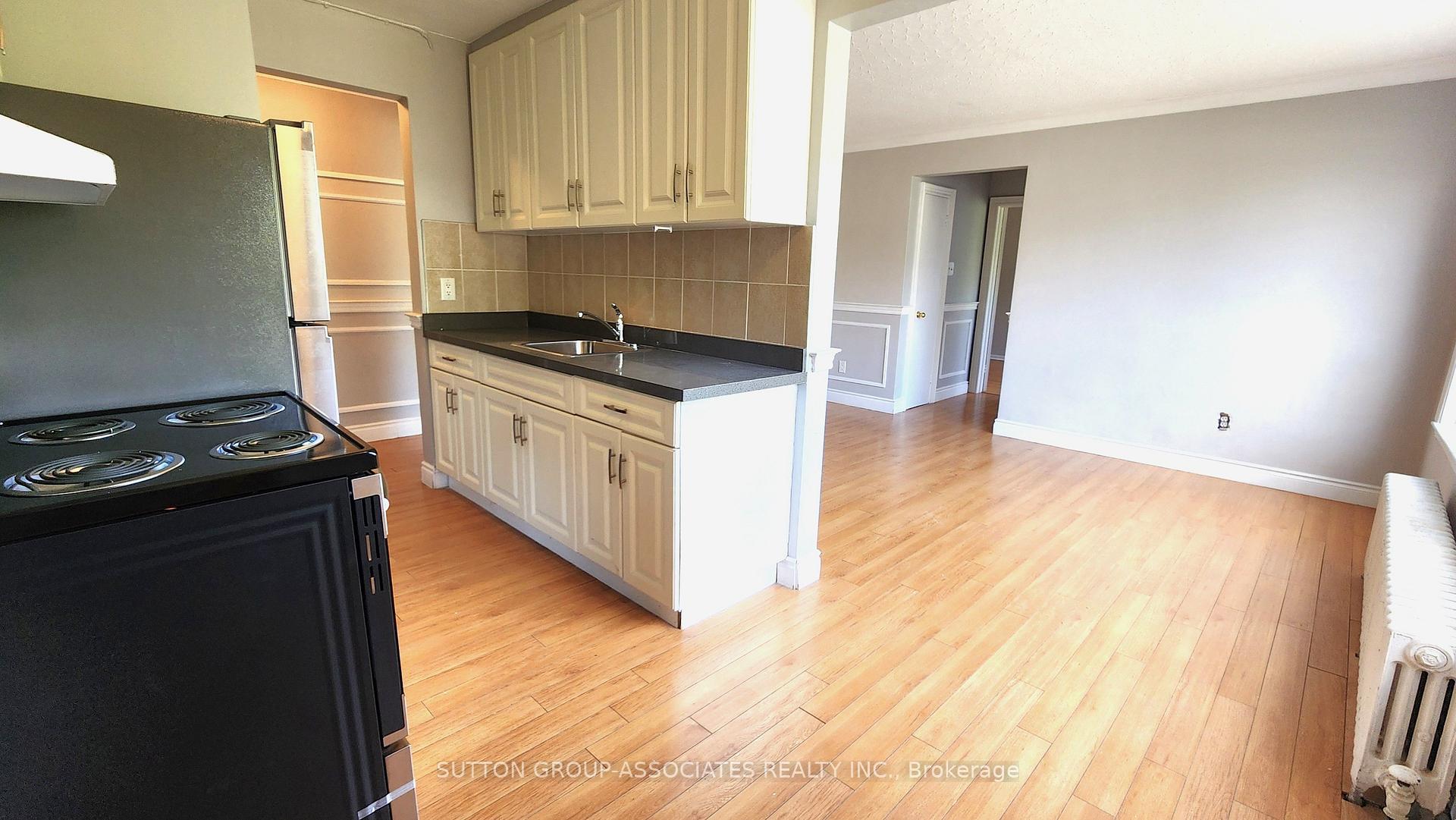 Photo 4 of Unit 202, 1 Greenbrook Drive, North York, Beechborough-Greenbrook — HOMEH