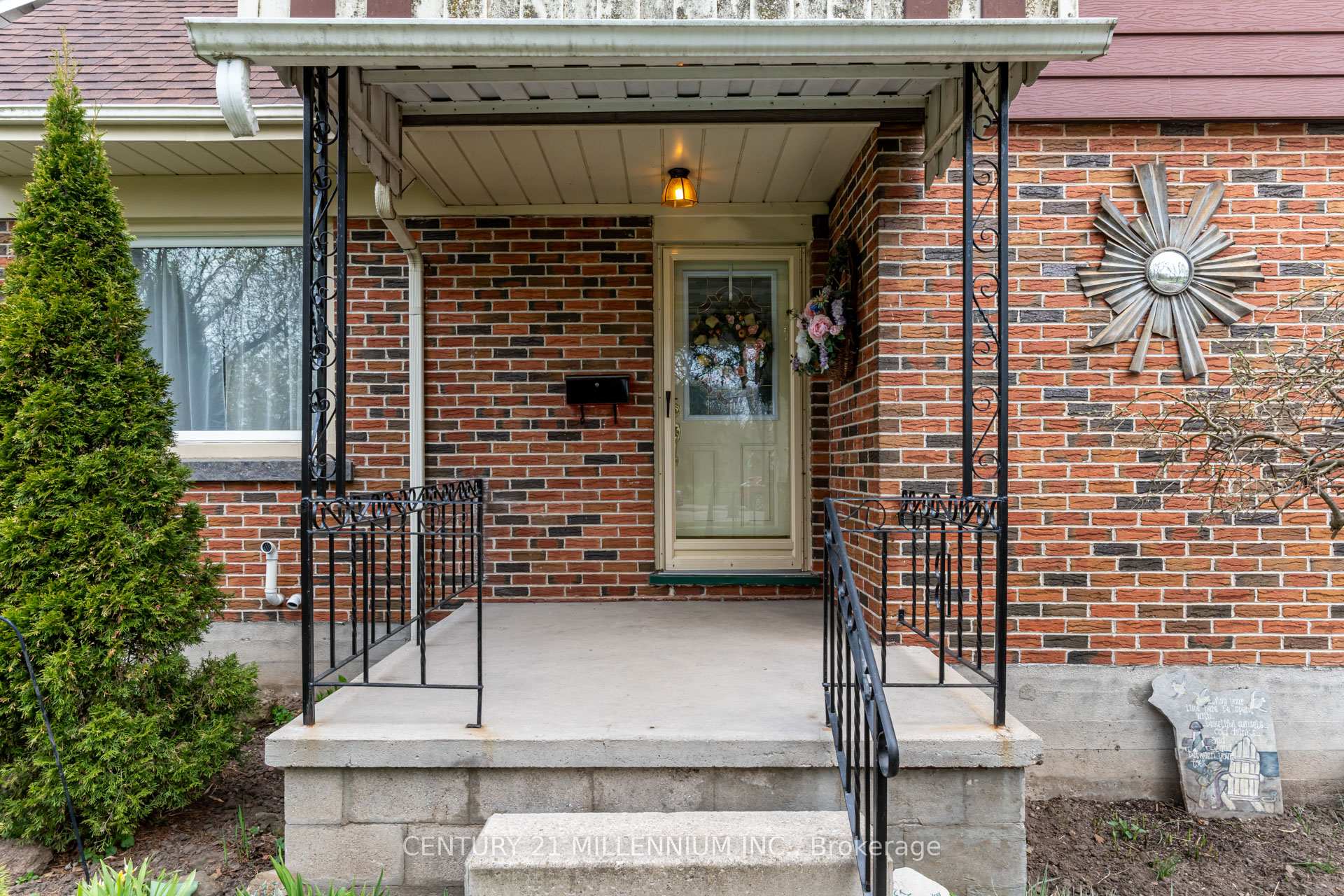 Photo 6 of 78 York Road, Guelph, St. Patrick's Ward — HOMEH