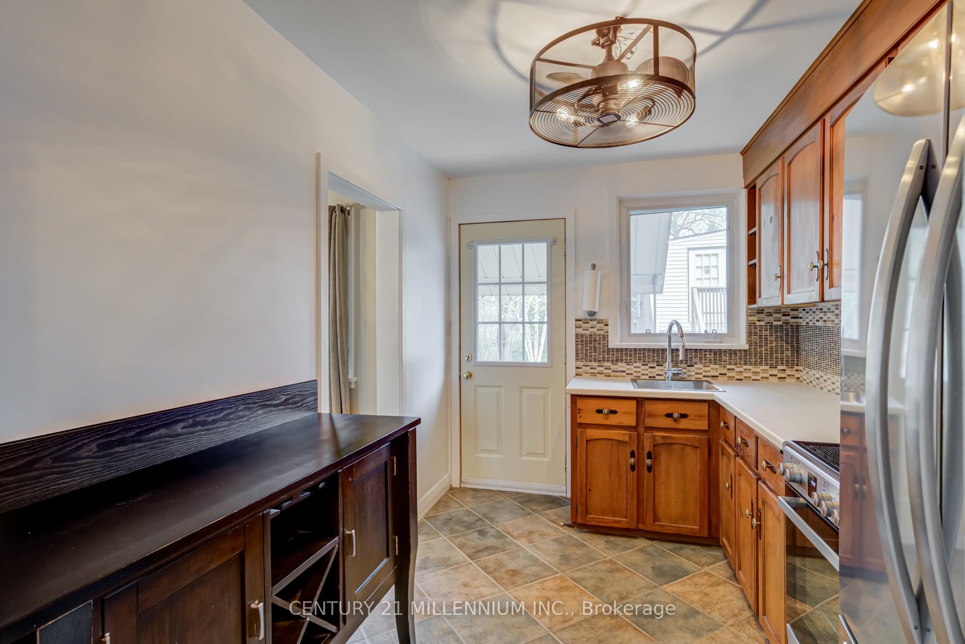 Photo 13 of 78 York Road, Guelph, St. Patrick's Ward — HOMEH