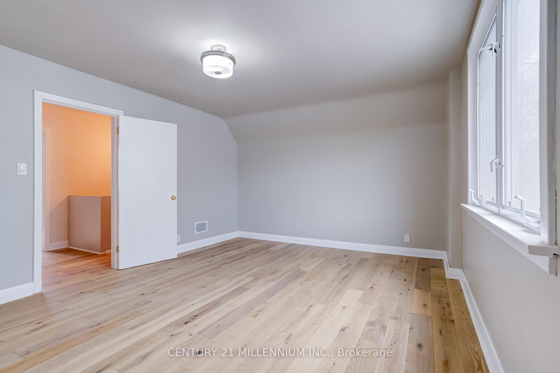 Photo 34 of 78 York Road, Guelph, St. Patrick's Ward — HOMEH