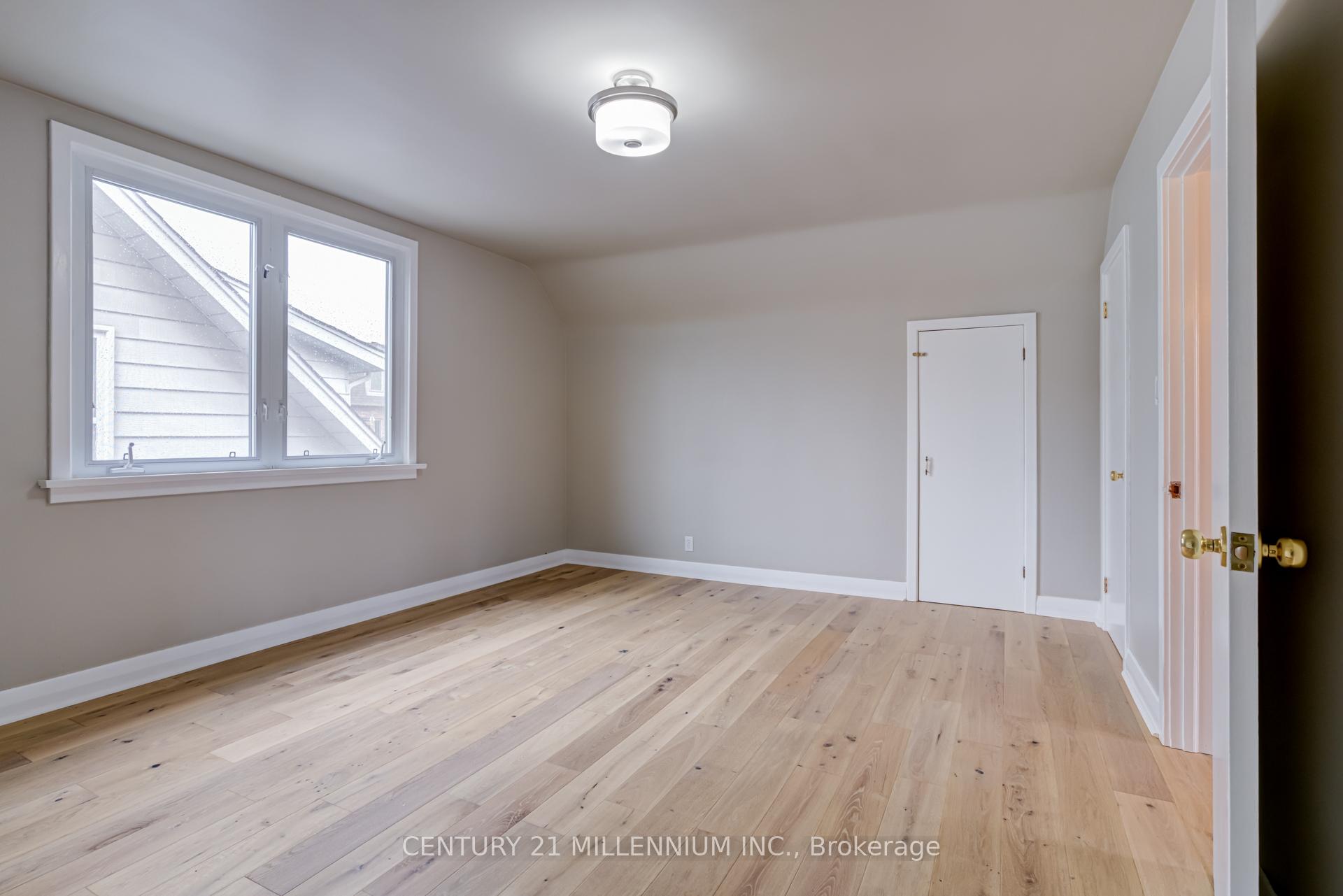 Photo 35 of 78 York Road, Guelph, St. Patrick's Ward — HOMEH