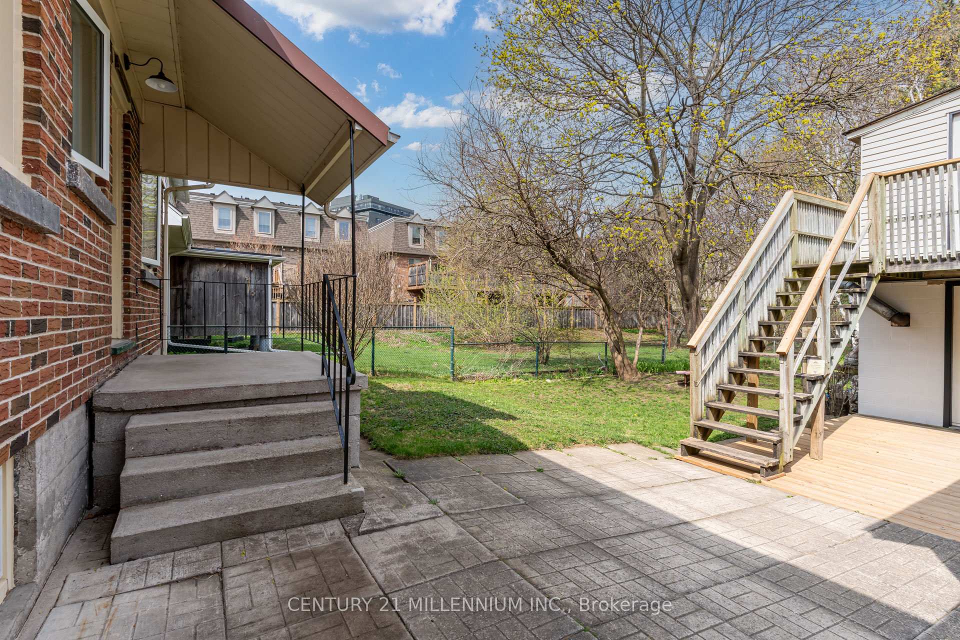 Photo 39 of 78 York Road, Guelph, St. Patrick's Ward — HOMEH