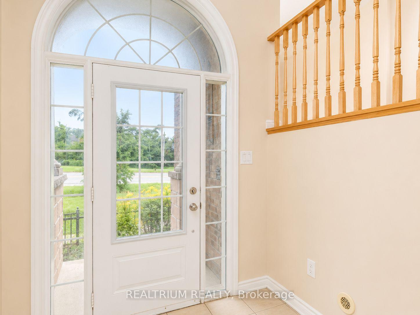 Photo 2 of 235 Dundas Way, Markham, Greensborough — HOMEH