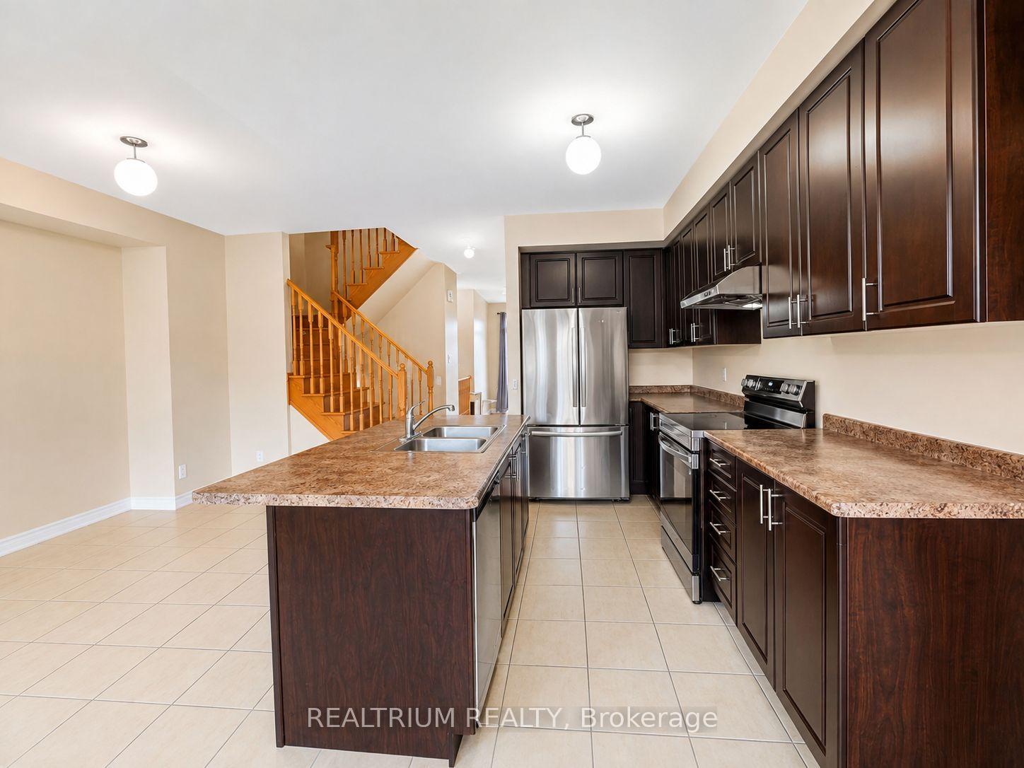 Photo 6 of 235 Dundas Way, Markham, Greensborough — HOMEH