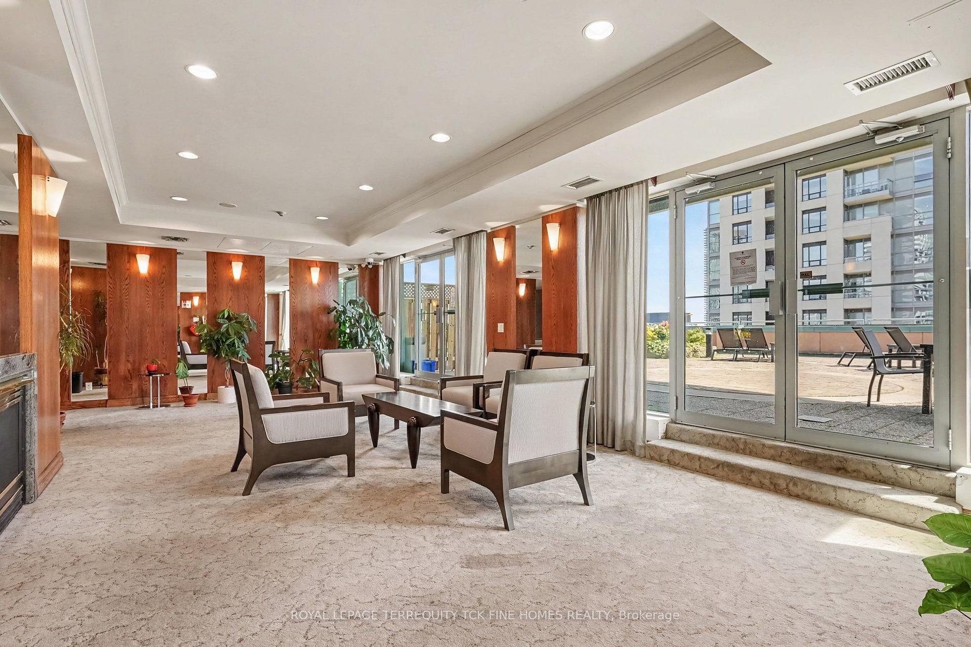 Photo 4 of Unit 1841, 7 King Street E, Toronto, Waterfront Communities — HOMEH
