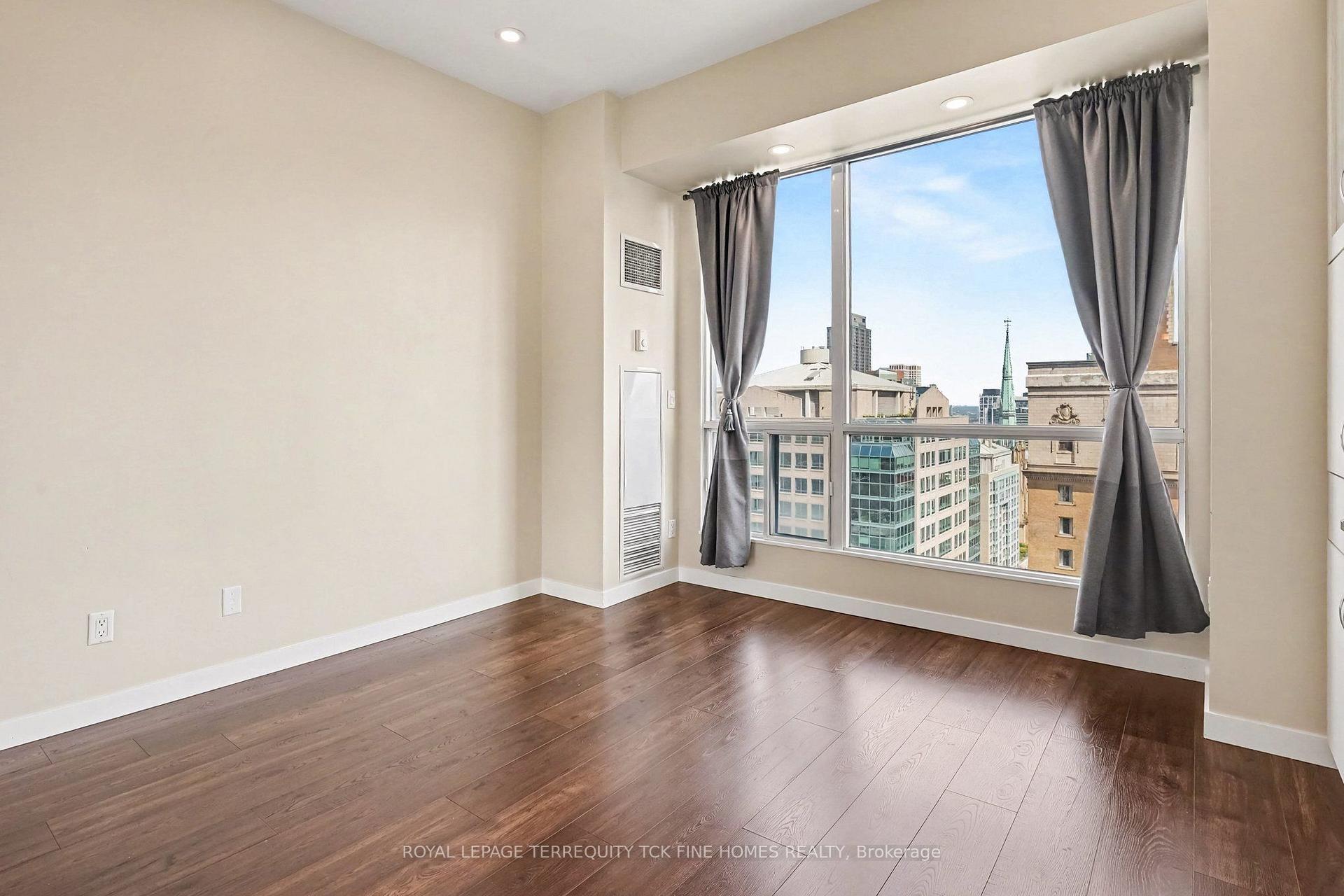 Photo 12 of Unit 1841, 7 King Street E, Toronto, Waterfront Communities — HOMEH
