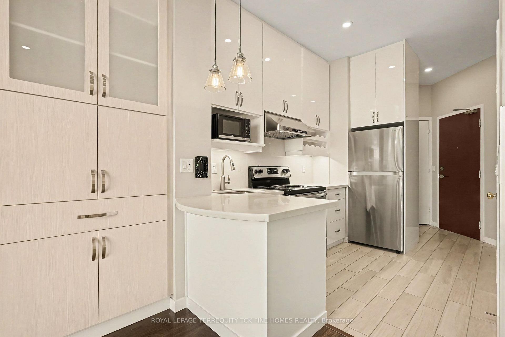 Photo 13 of Unit 1841, 7 King Street E, Toronto, Waterfront Communities — HOMEH