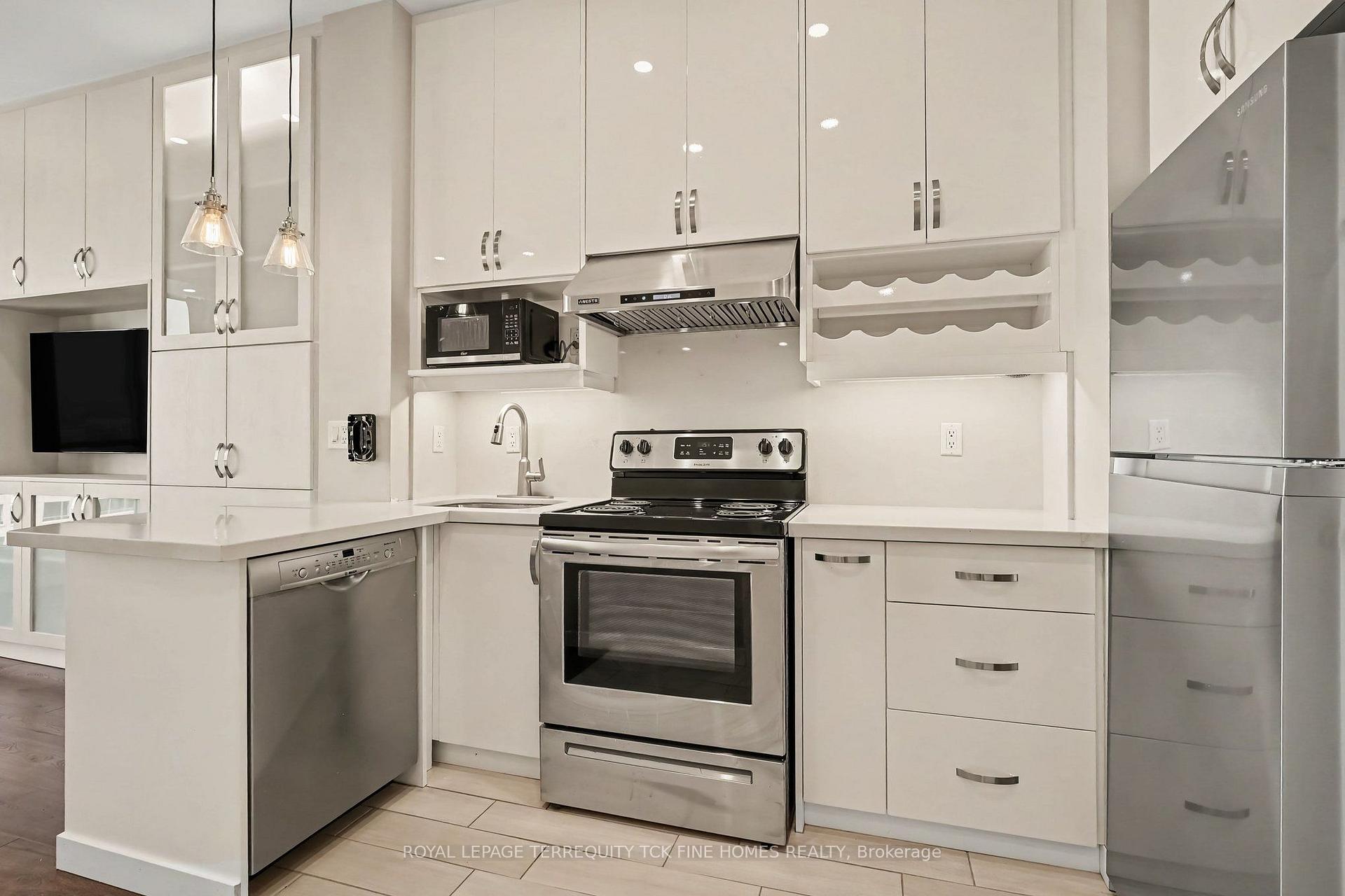 Photo 16 of Unit 1841, 7 King Street E, Toronto, Waterfront Communities — HOMEH