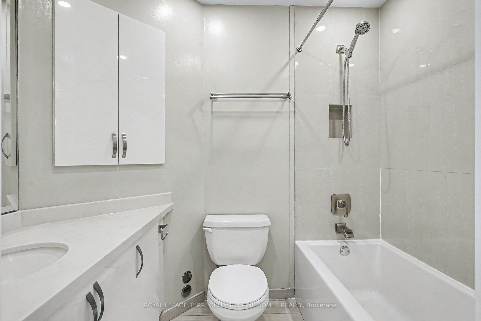 Photo 18 of Unit 1841, 7 King Street E, Toronto, Waterfront Communities — HOMEH