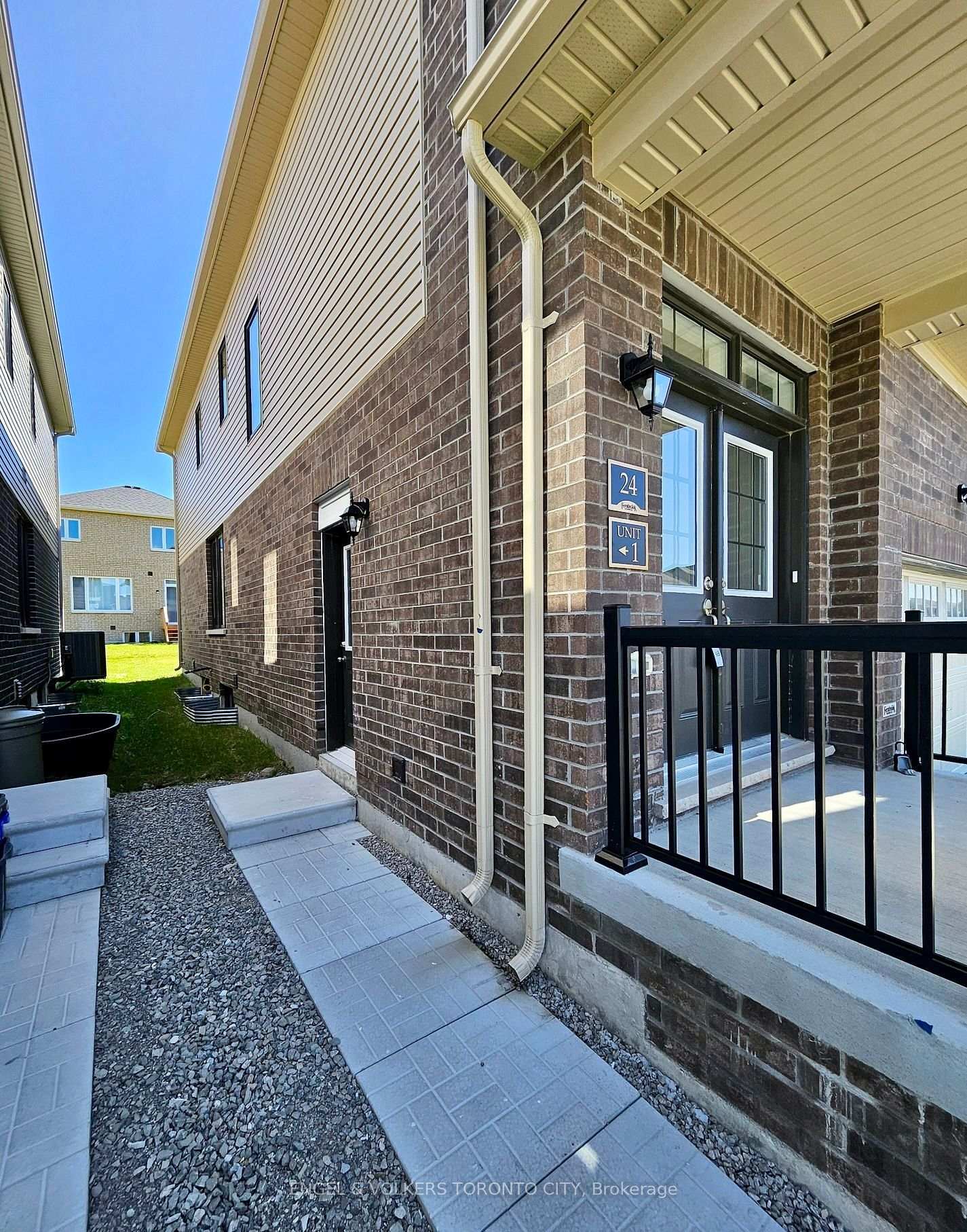 Photo 2 of Unit Bsmt, 24 Ludlow Drive, Barrie, Rural Barrie Southeast — HOMEH
