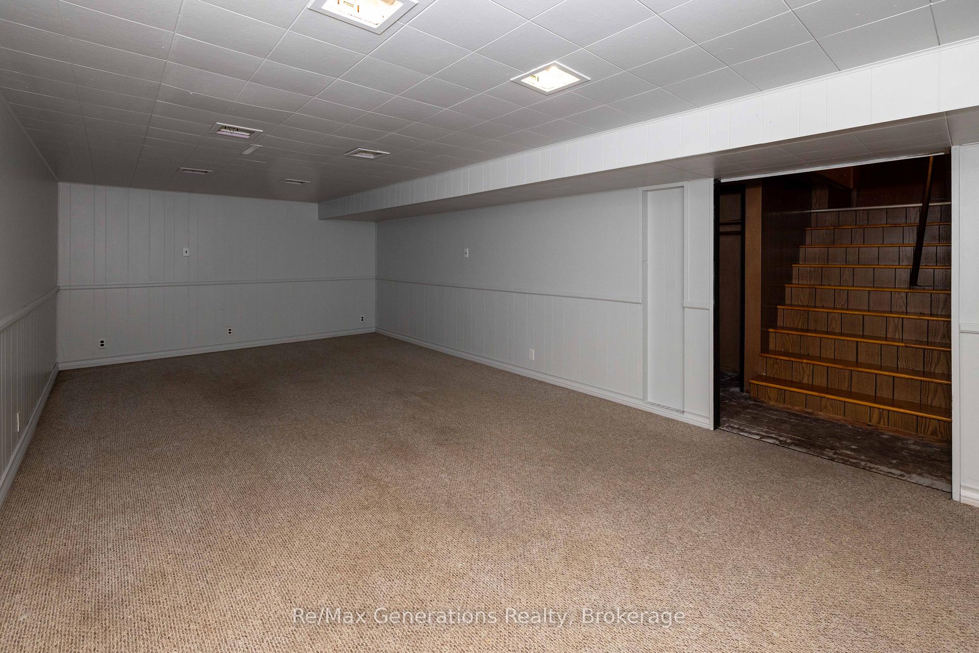Photo 13 of 1900 Bailey Avenue, Thunder Bay, Westfort — HOMEH