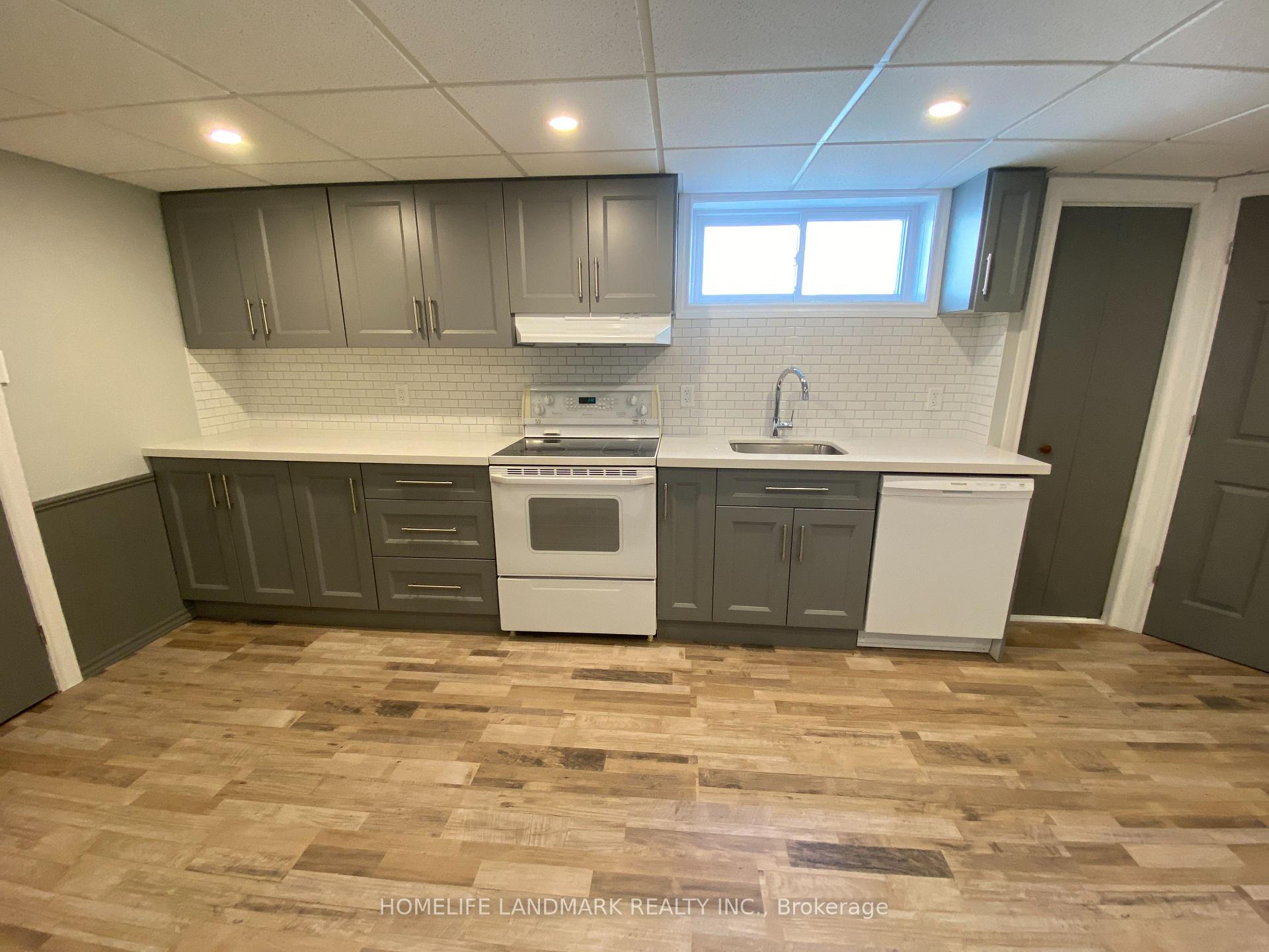 Photo 2 of Unit Lower, 11 Pindar Crescent, North York, Pleasant View — HOMEH